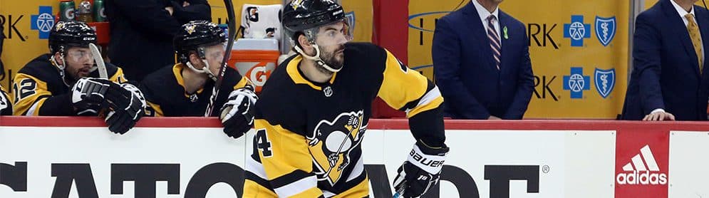 Penguins’ Schultz out Four Months with a Fractured Leg