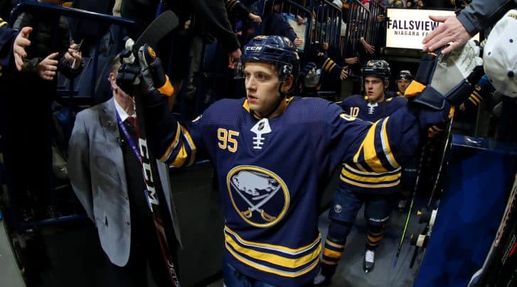 Daily Roundup: Oilers sign Kahun, Chicago to read Indigenous land acknowledments, and more