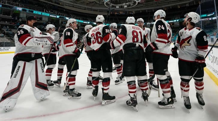 Arizona Coyotes to become first NHL team to relax dress code for players