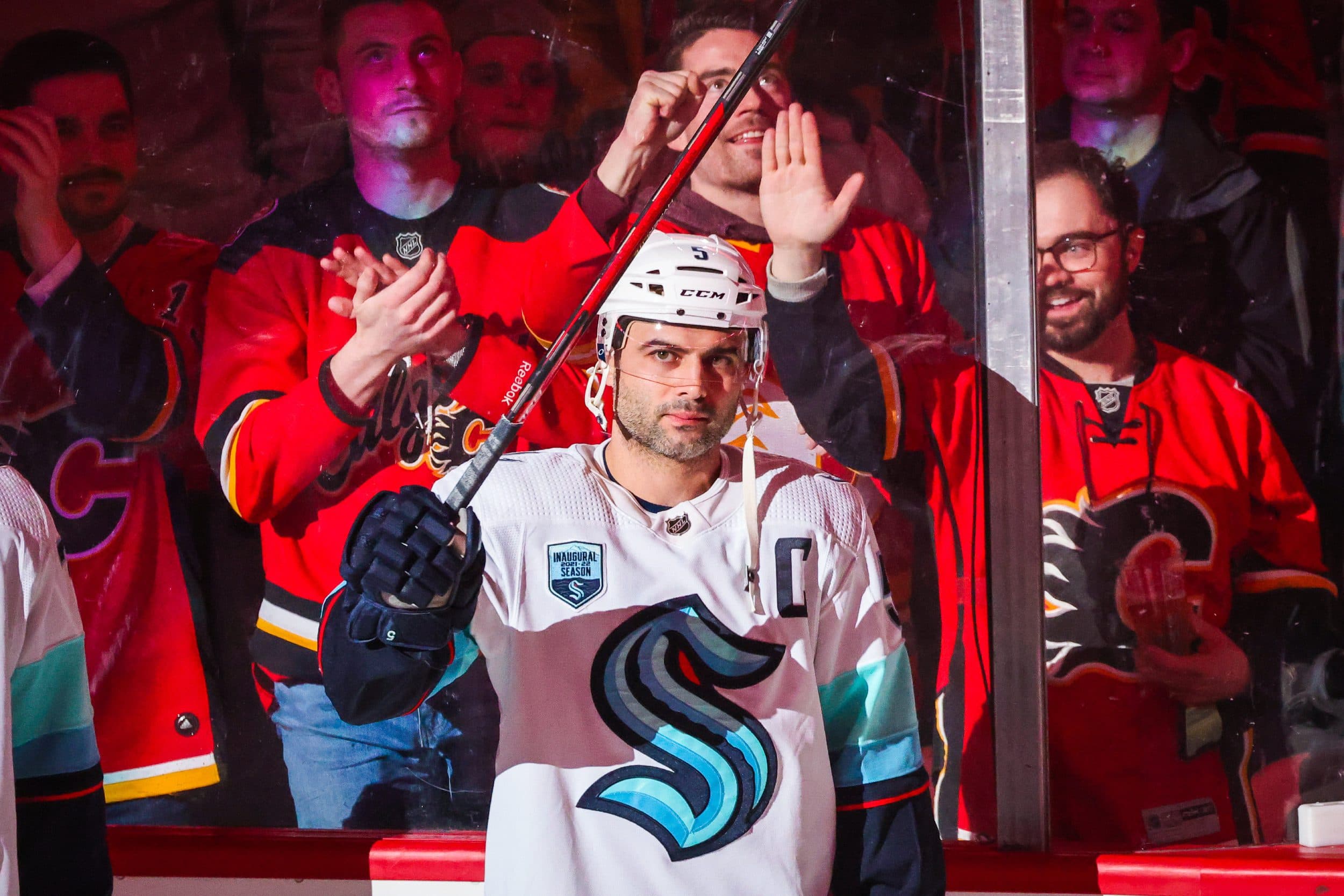 Toronto Maple Leafs acquire defenseman Mark Giordano from Seattle Kraken