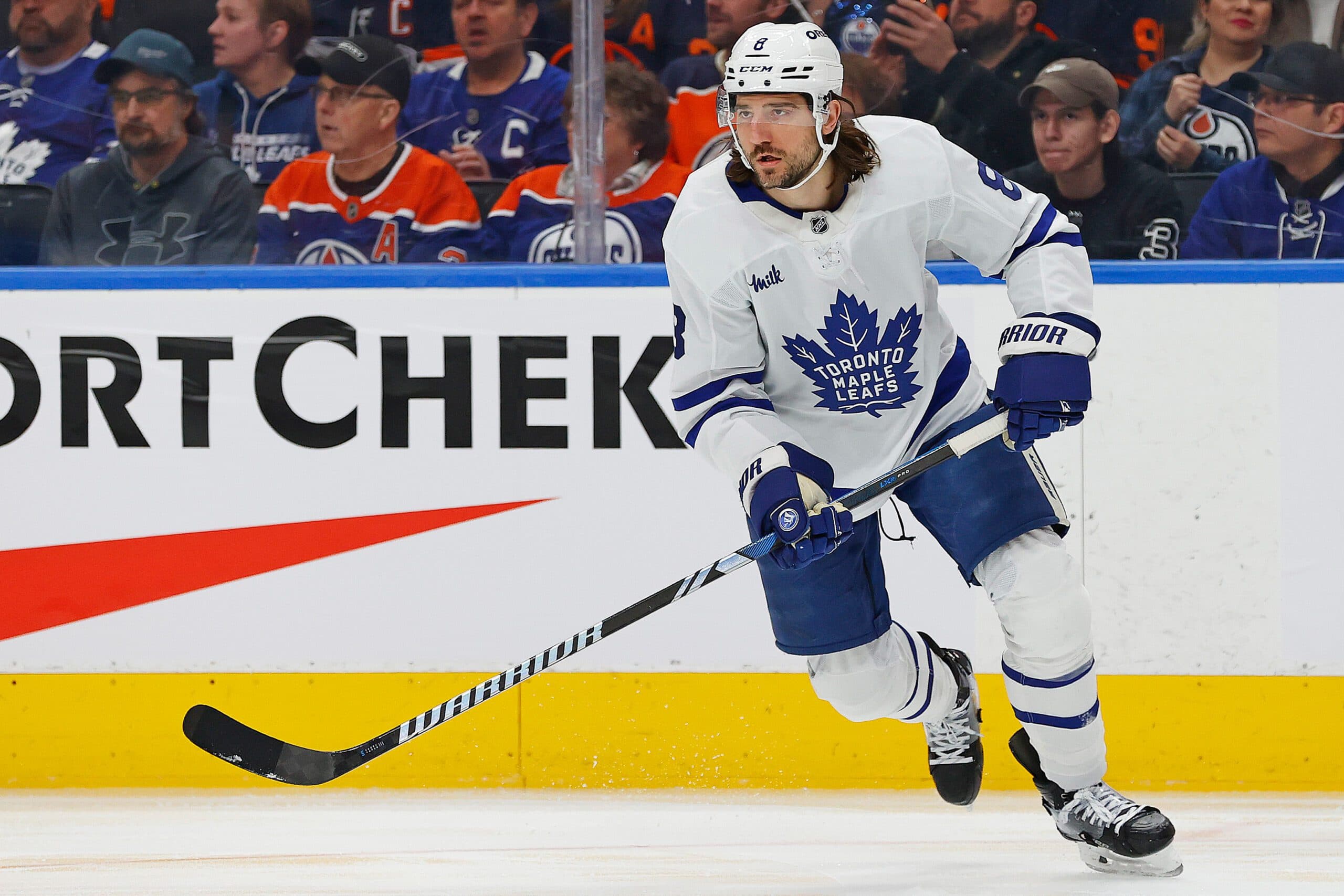 Leafs’ Tanev exits game against Flyers on stretcher