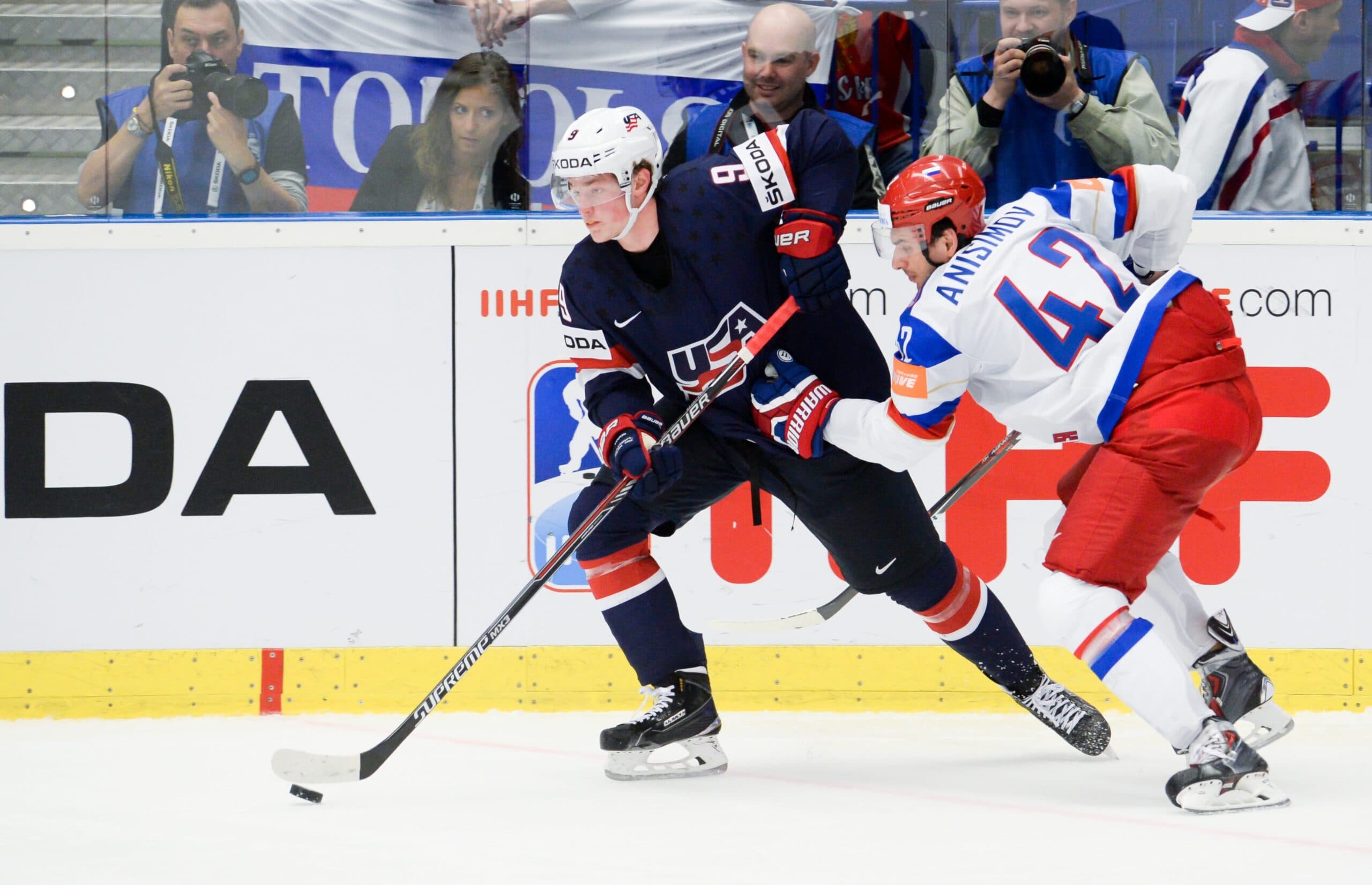 President Trump and Vladimir Putin discuss American-Russia hockey series