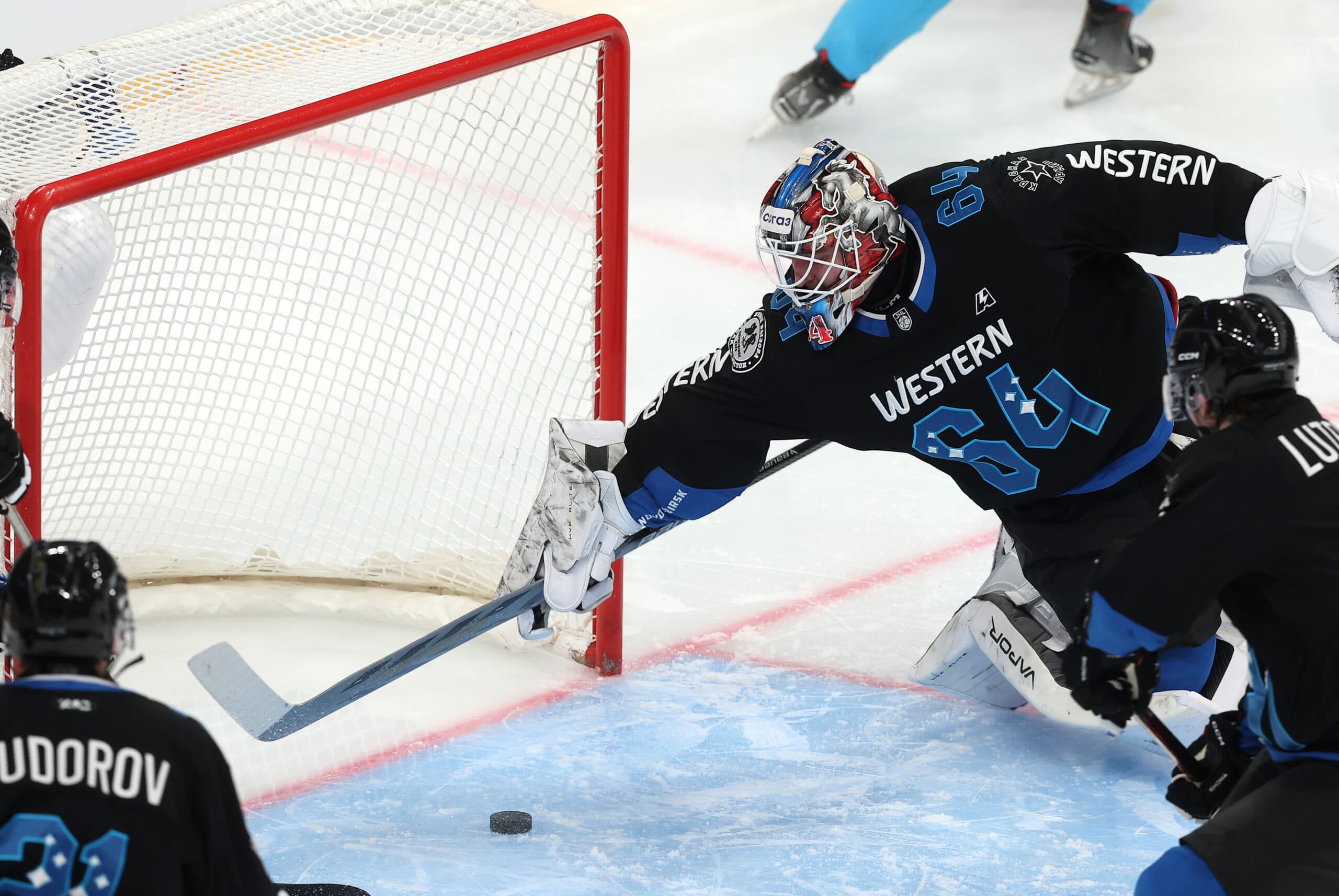 Blue Jackets select Pyotr Andreyanov No. 20 overall in 2025 NHL Draft