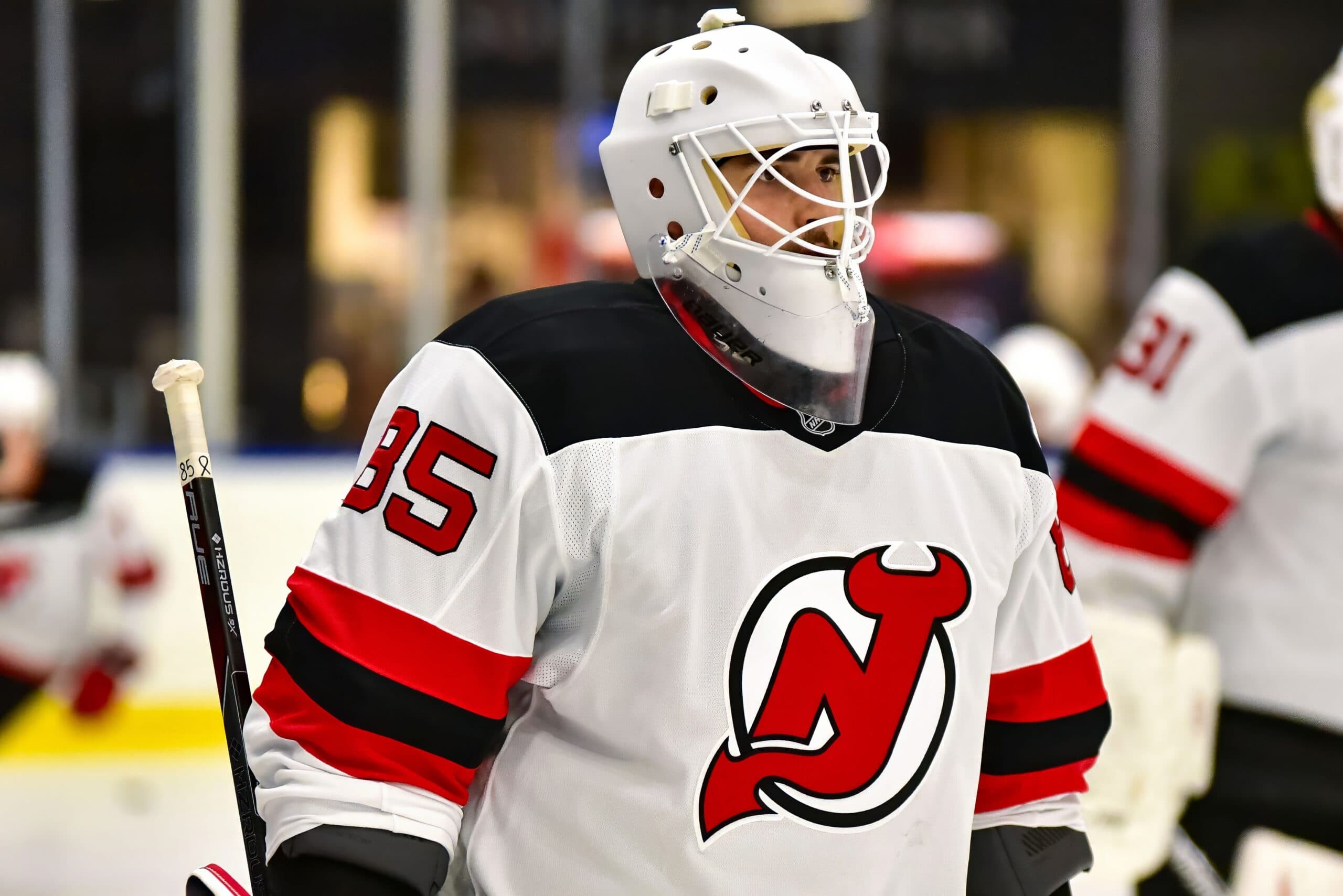 Devils sign Jakub Malek, Ben Steeves to contracts