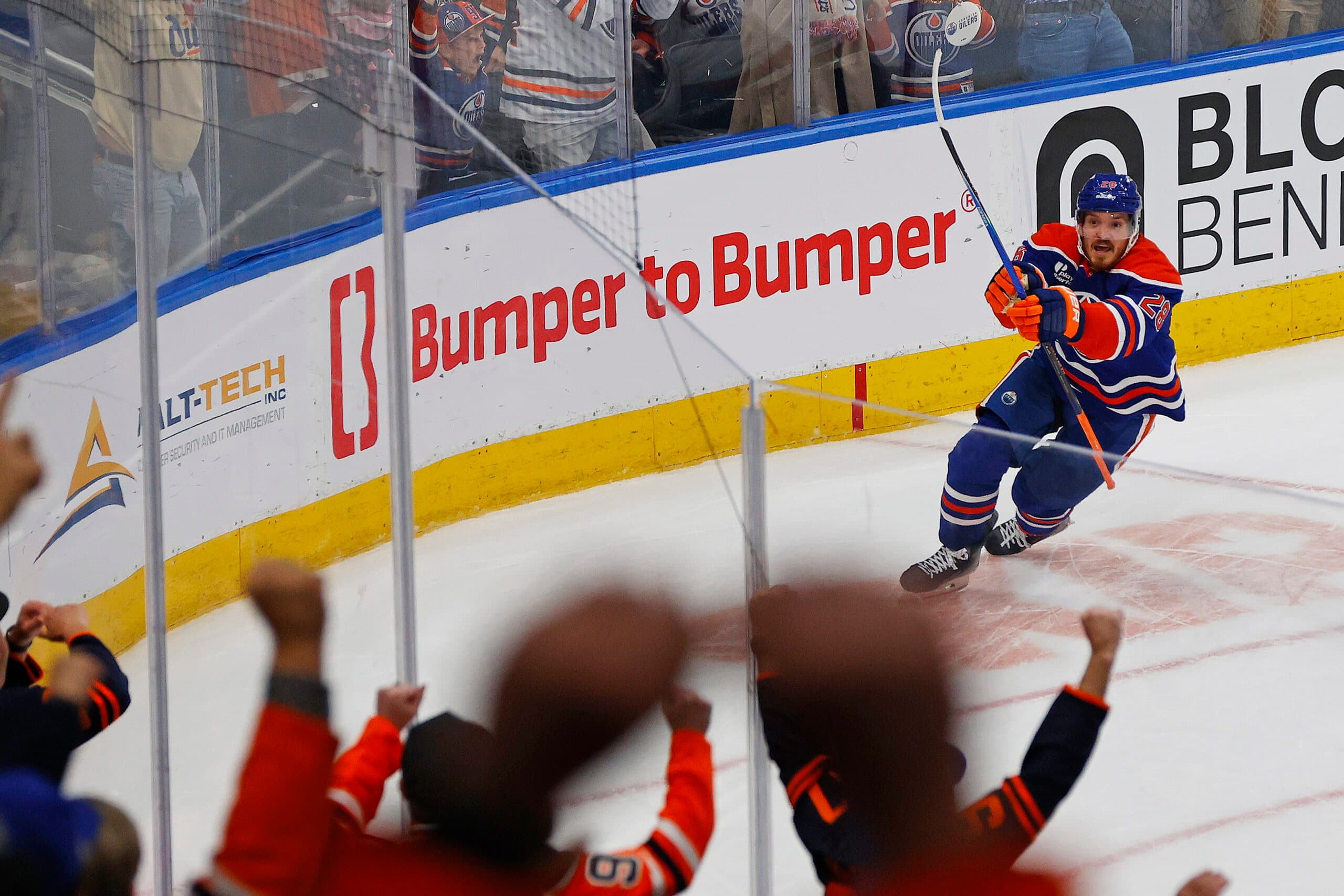 Edmonton Oilers forward Jack Roslovic