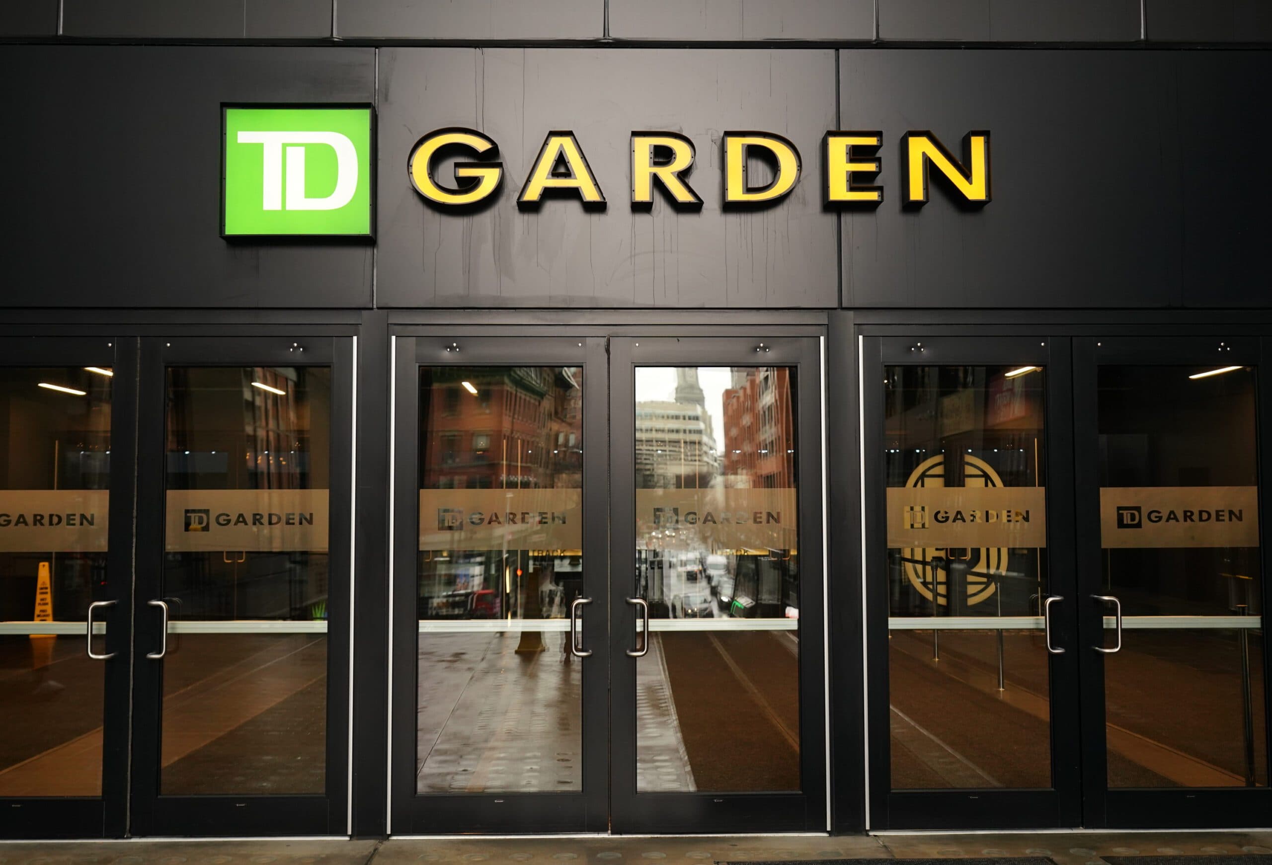 Fleet to host Victoire at TD Garden in April