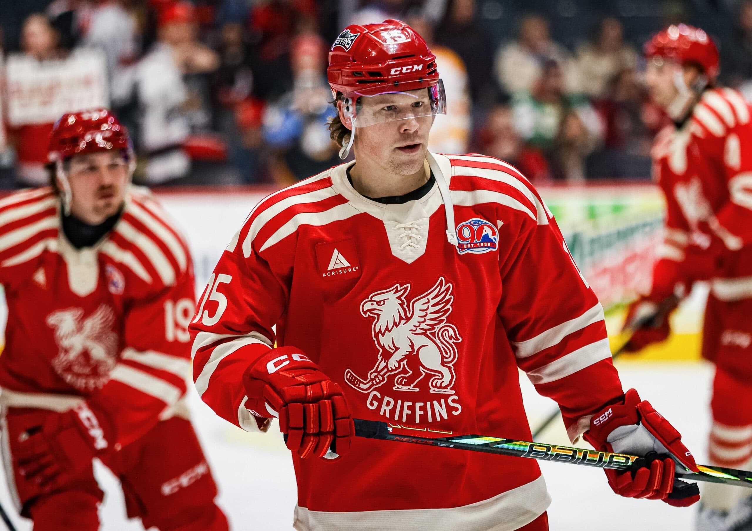 Red Wings sign Sheldon Dries to two-year contract extension