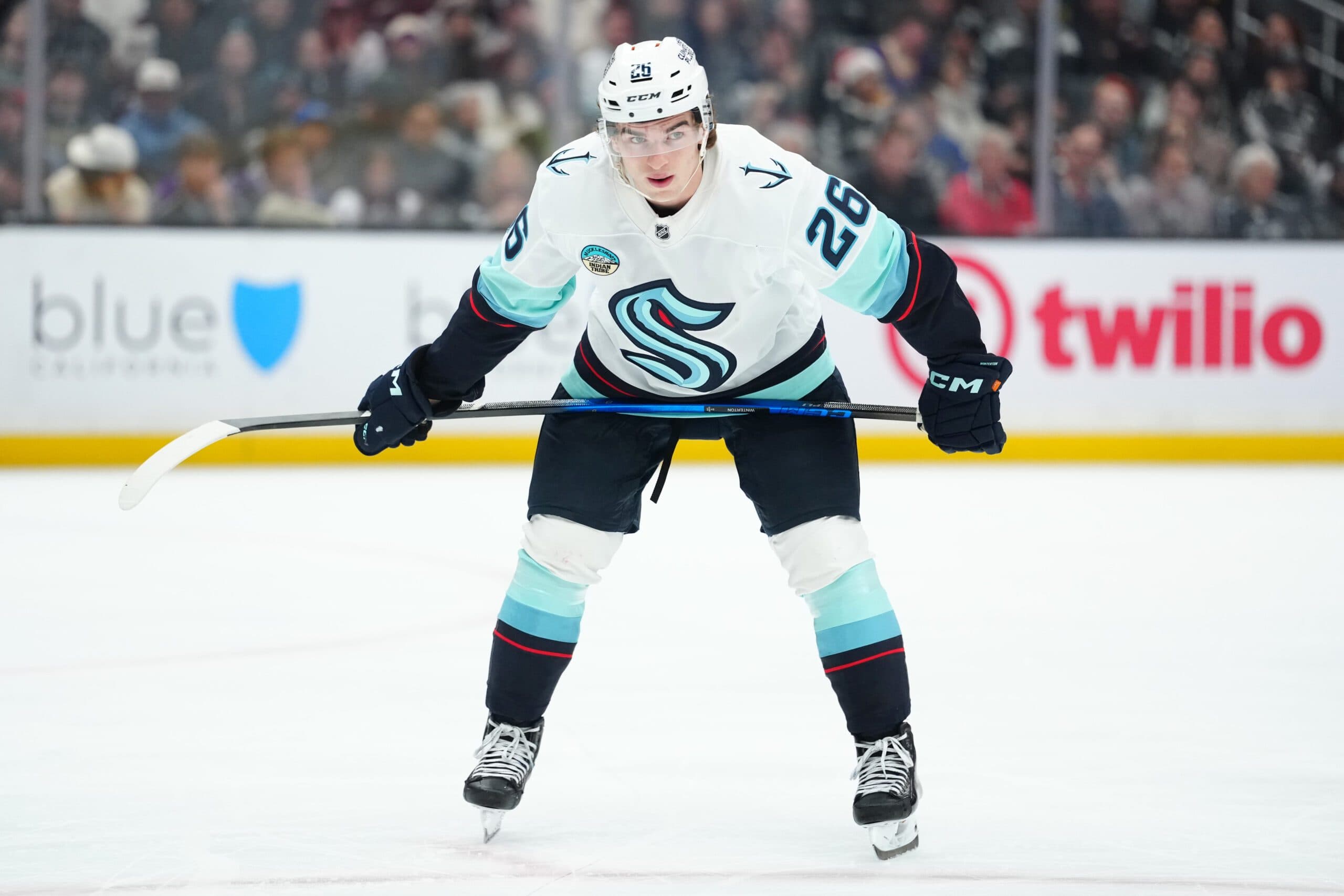 Meyers' deal will carry an AAV of $1 million, while Winterton's will have a $1.125 AAV.