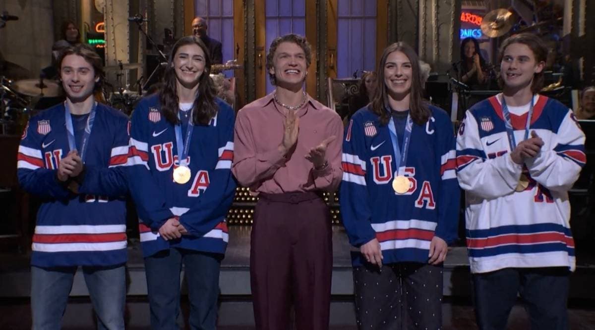 U.S. Olympic hockey players make appearance on SNL opening monologue
