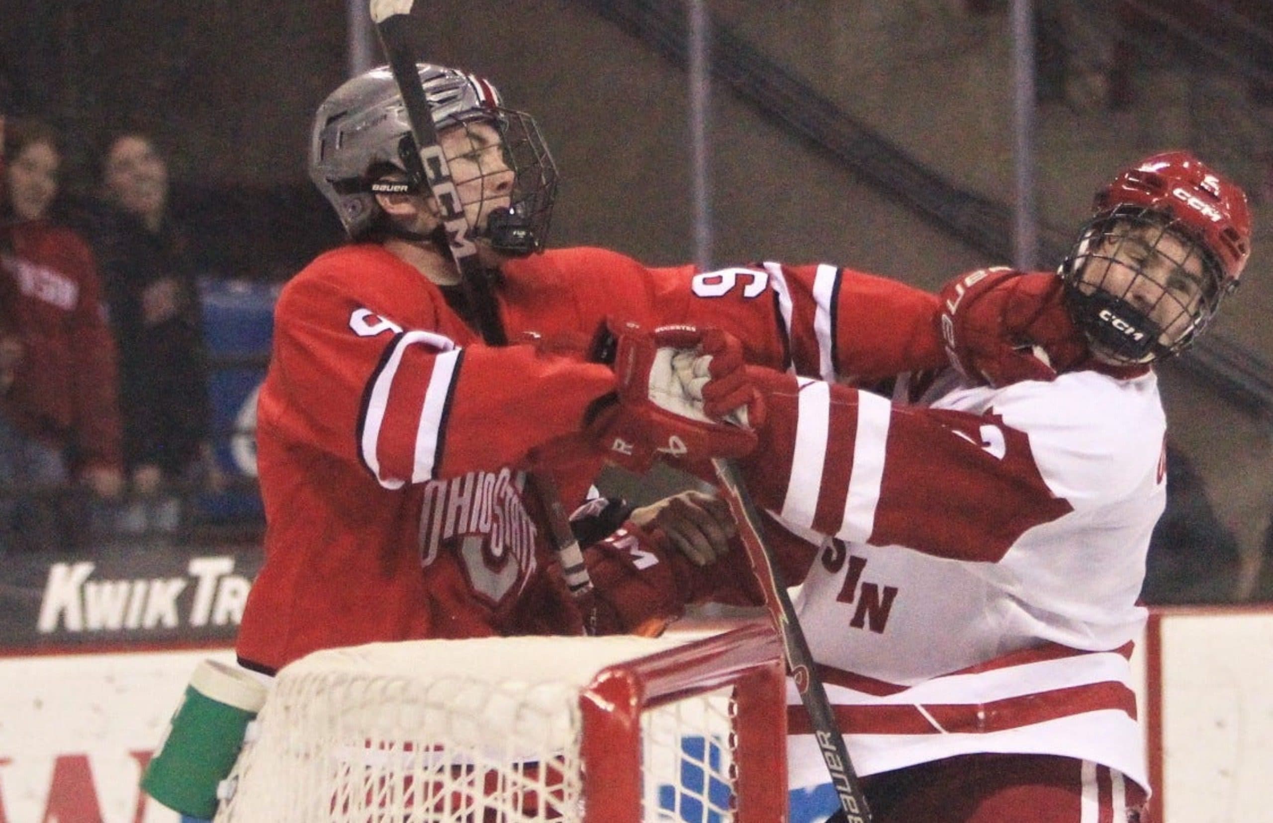 Flyers sign Riley Thompson to one-year, entry-level contract