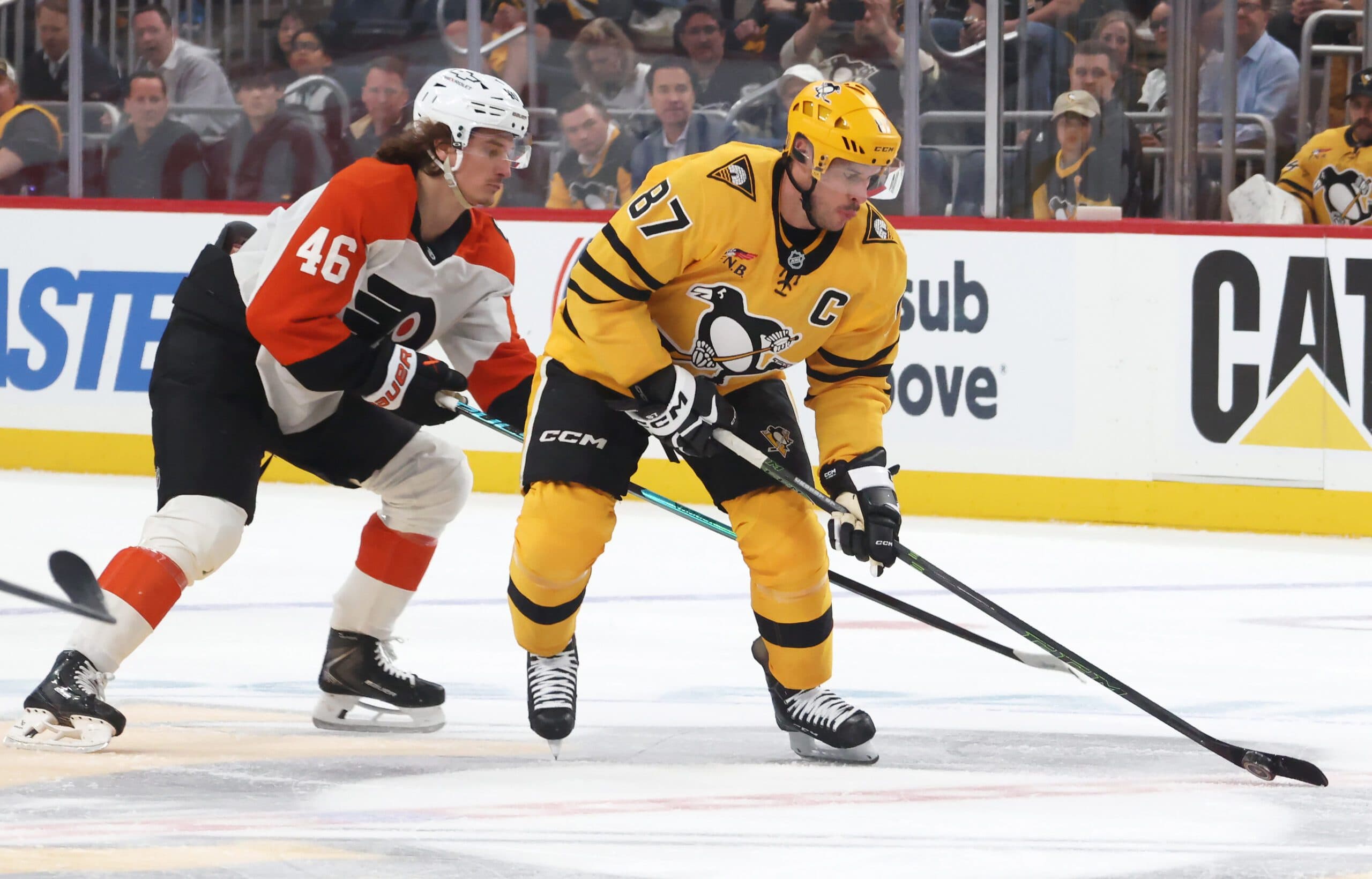 Pittsburgh has won two games in a row to force a Game 6 in Philadelphia.