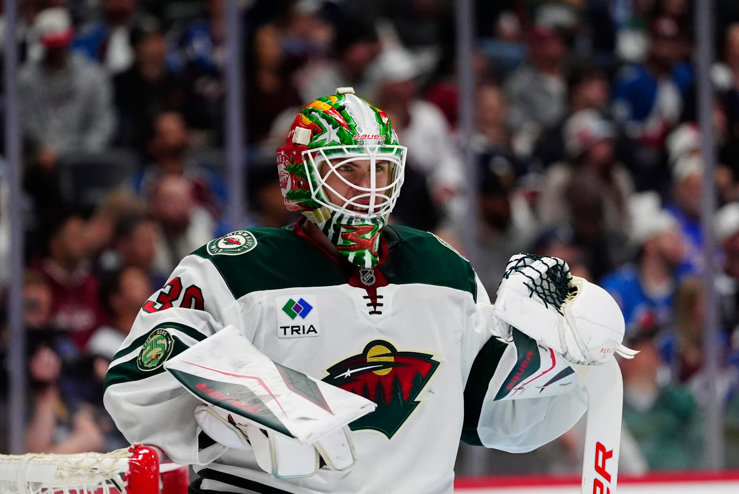 Should Avs, Wild have pulled their goalies in high-scoring Game 1?