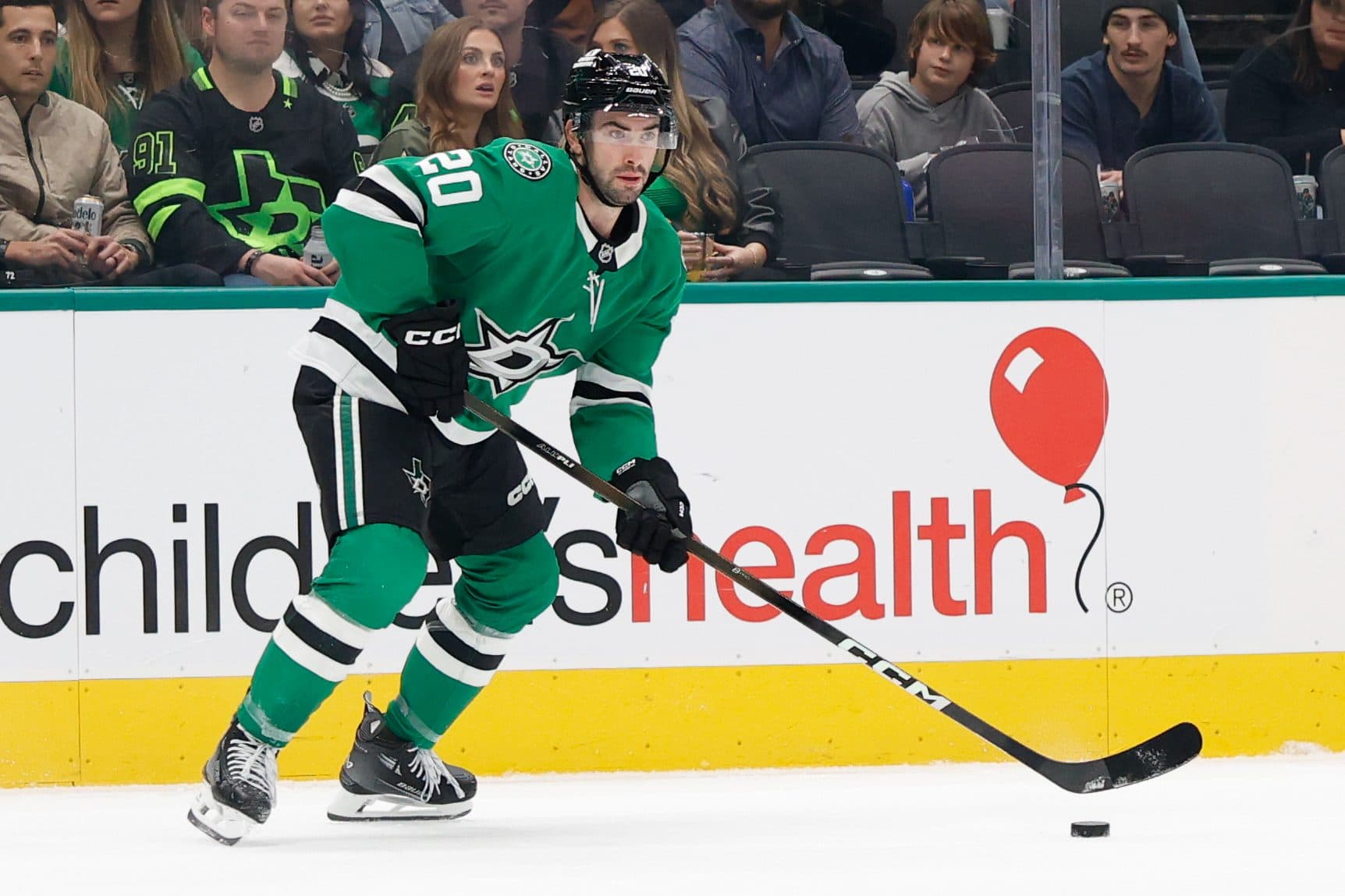 Stars sign Capobianco, Krys to two-year contract extensions