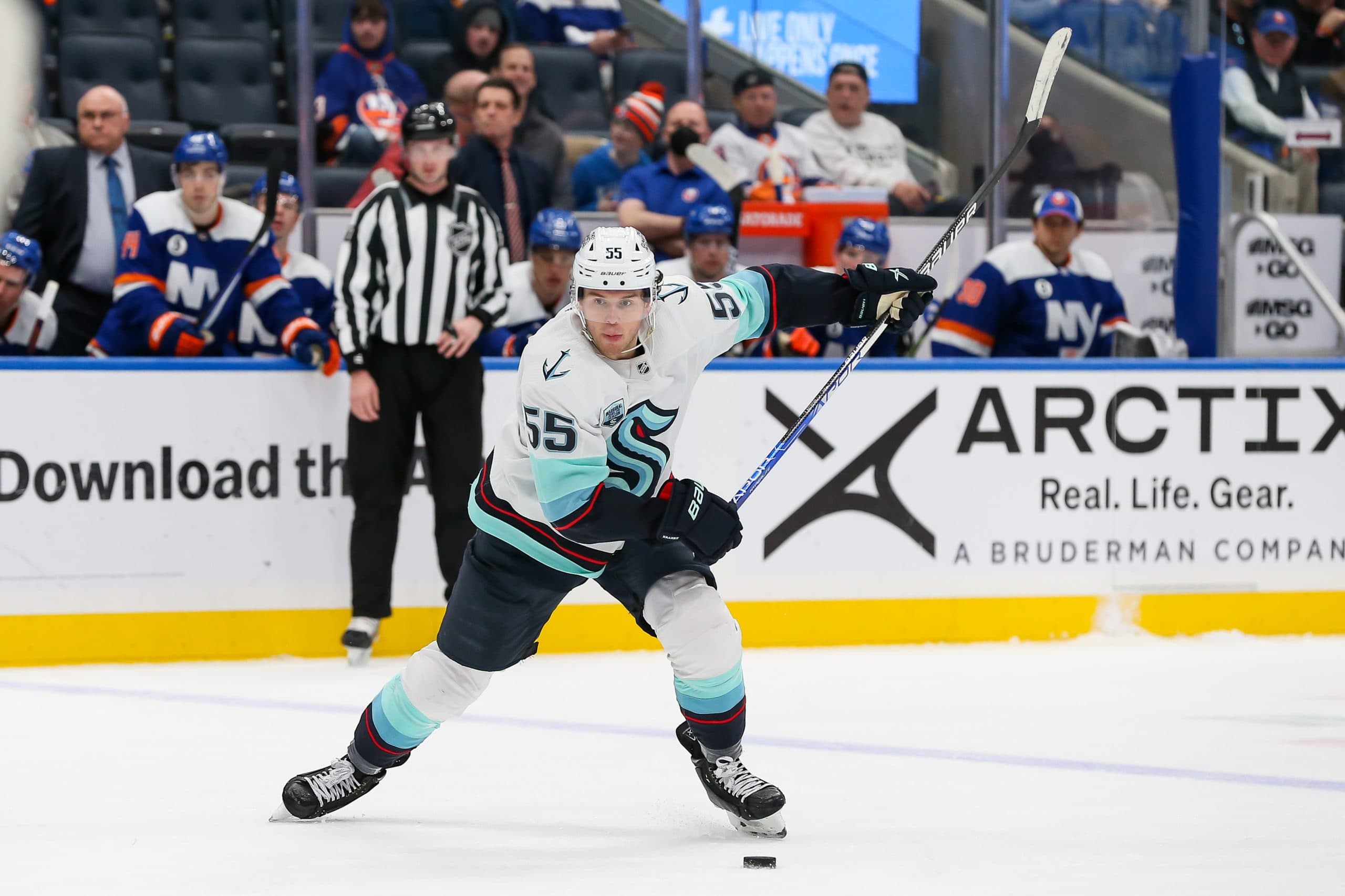 Nashville Predators acquire Jeremy Lauzon from Seattle Kraken