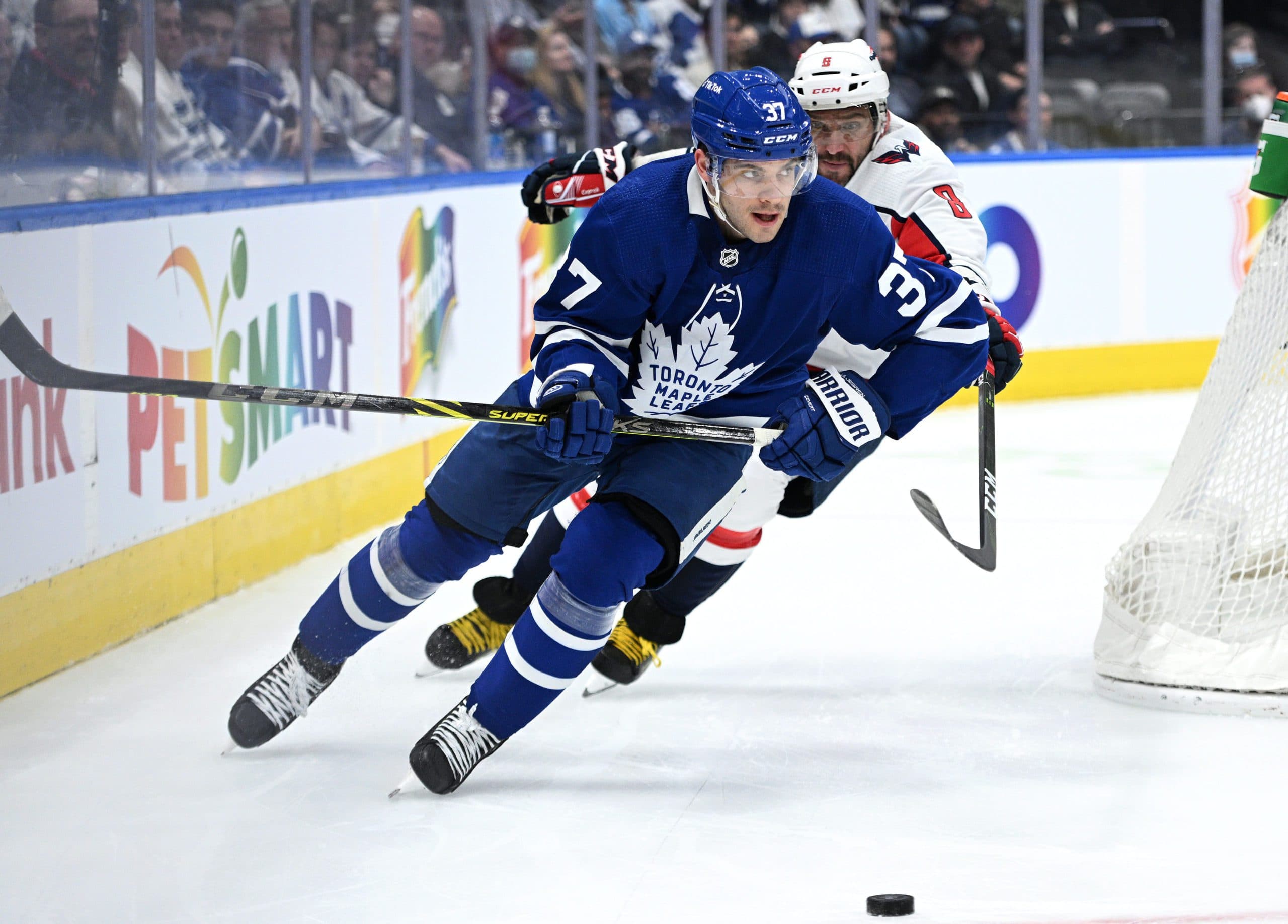 Toronto Maple Leafs sign defenseman Timothy Liljegren to two-year, $2.8-million extension
