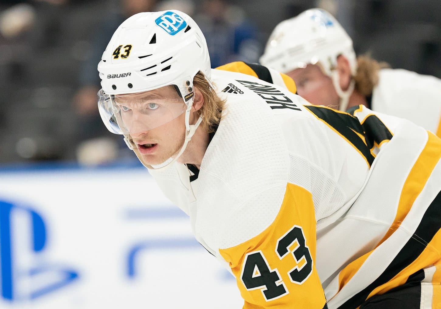 Pittsburgh Penguins sign Danton Heinen to one-year contract