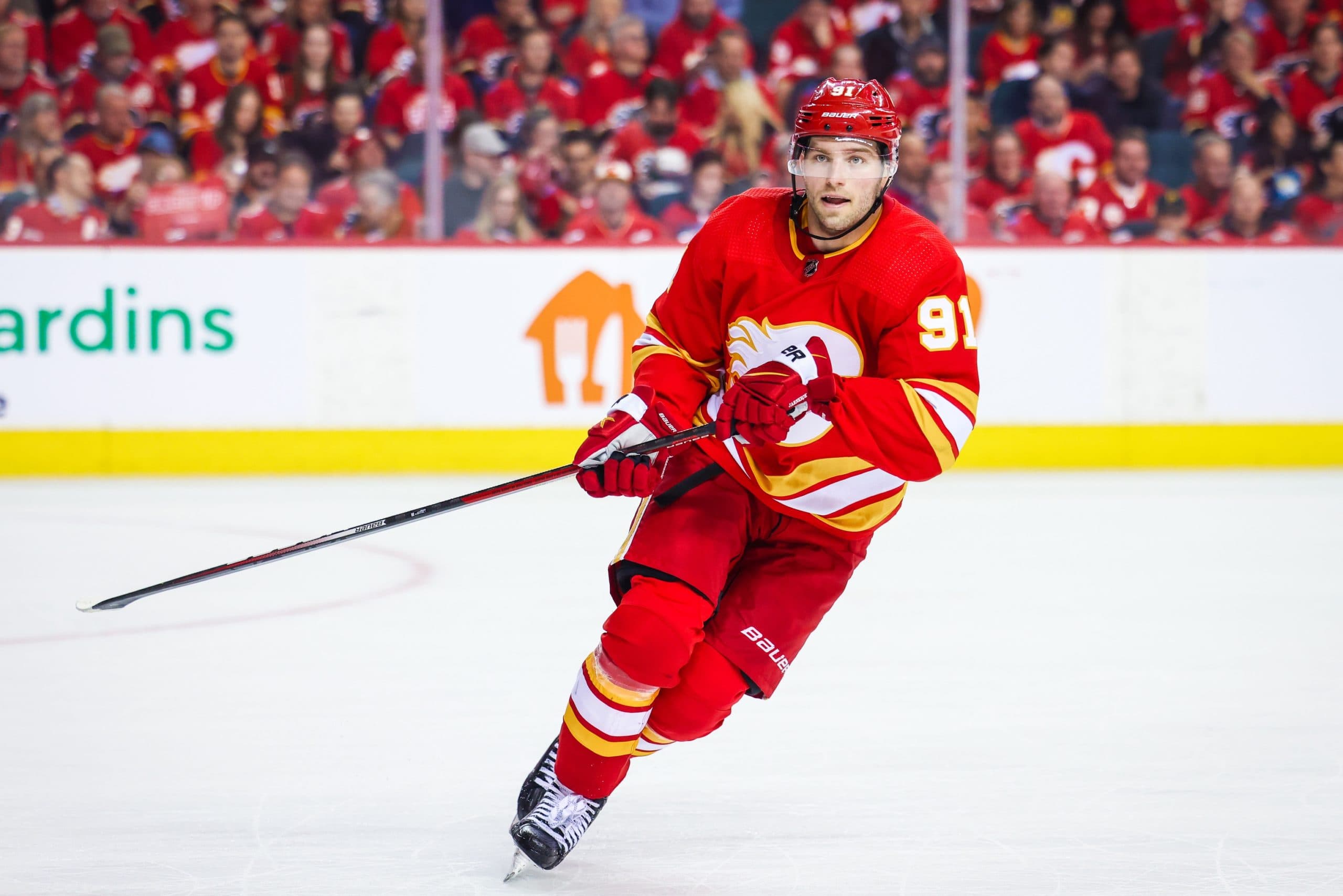 Maple Leafs sign Calle Jarnkrok to four-year contract