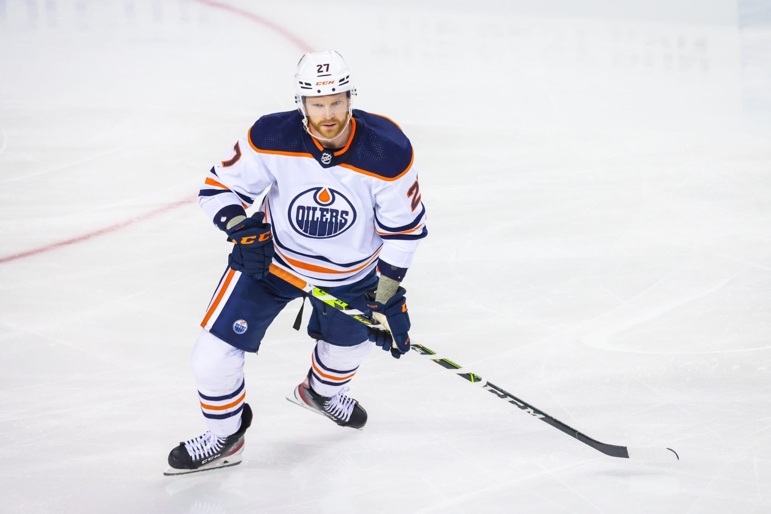 Edmonton Oilers re-sign Brett Kulak to four-year contract
