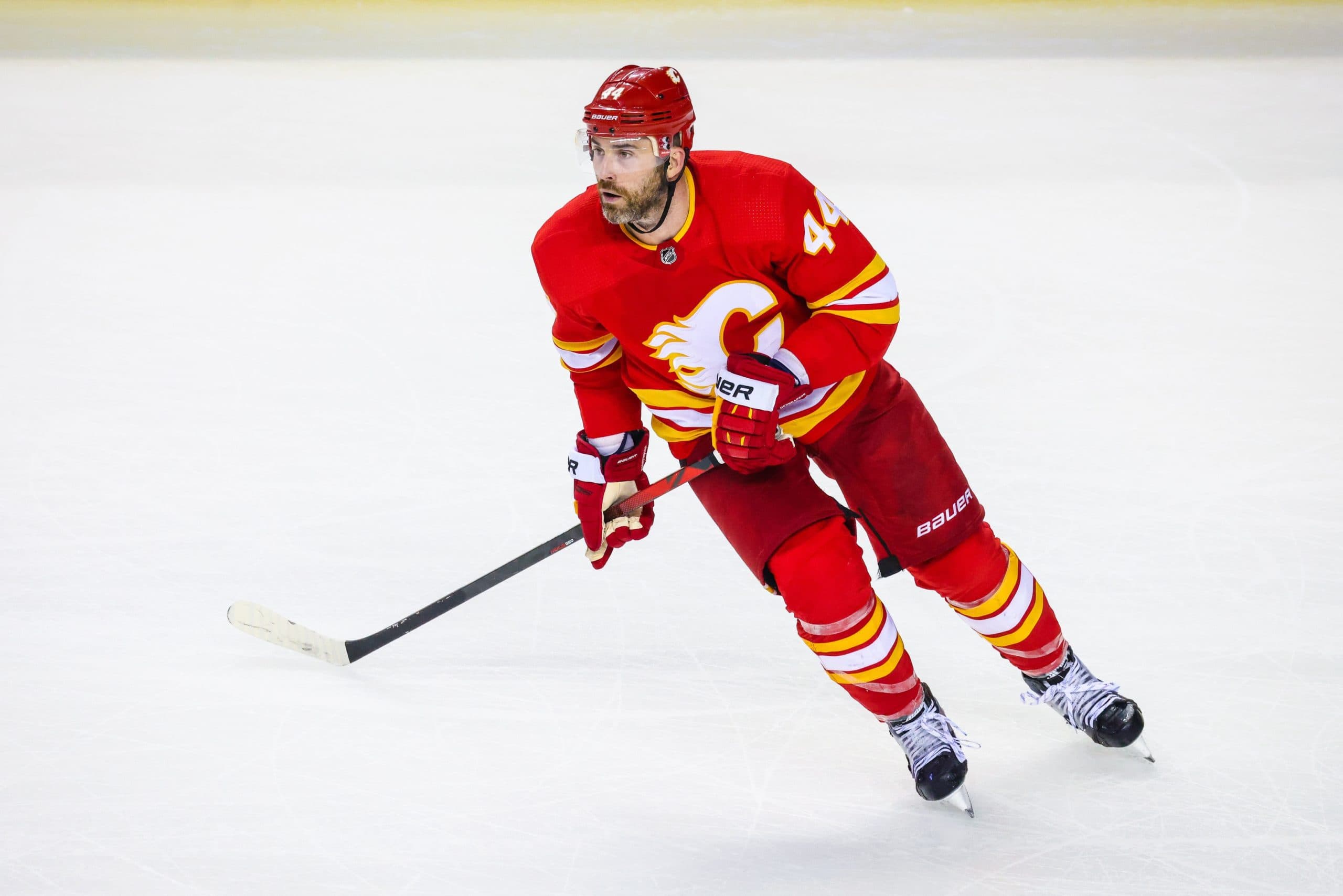 Columbus Blue Jackets sign Erik Gudbranson to four year deal with $4 million cap hit