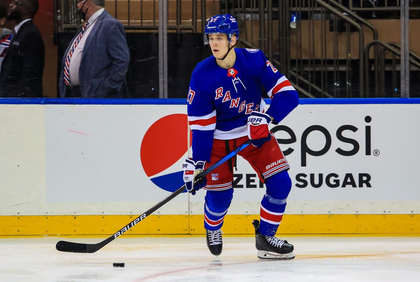 Dallas Stars acquire Nils Lundkvist from New York Rangers