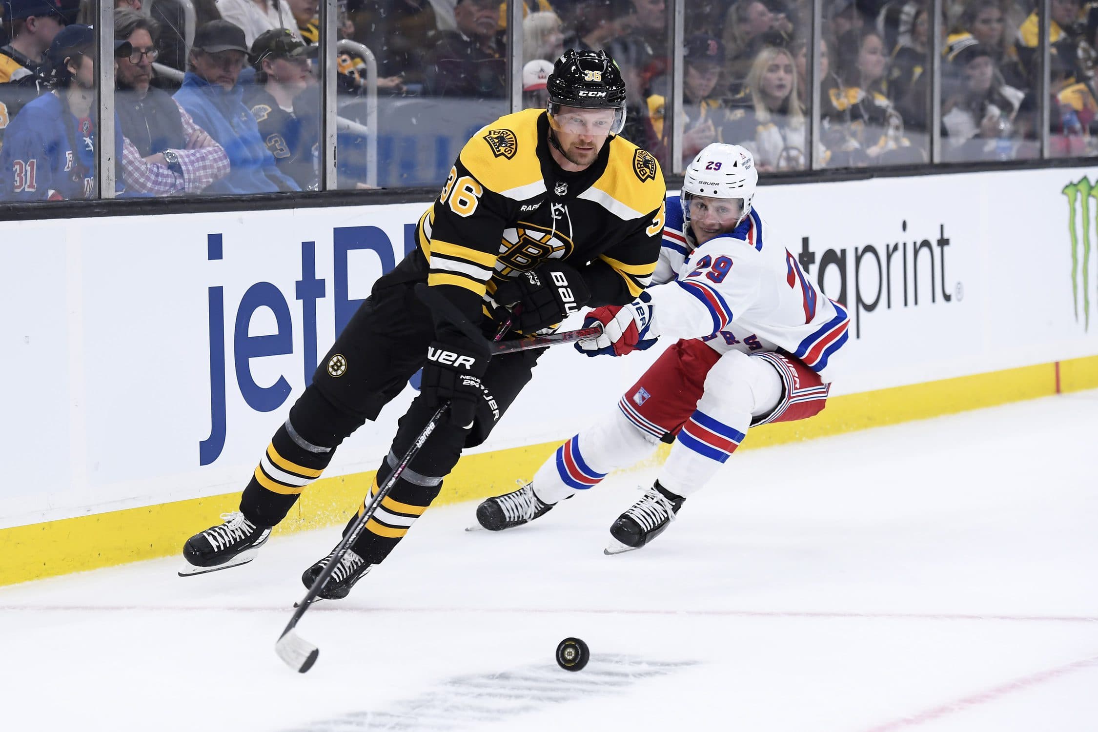 Boston Bruins sign Anton Stralman to one-year contract