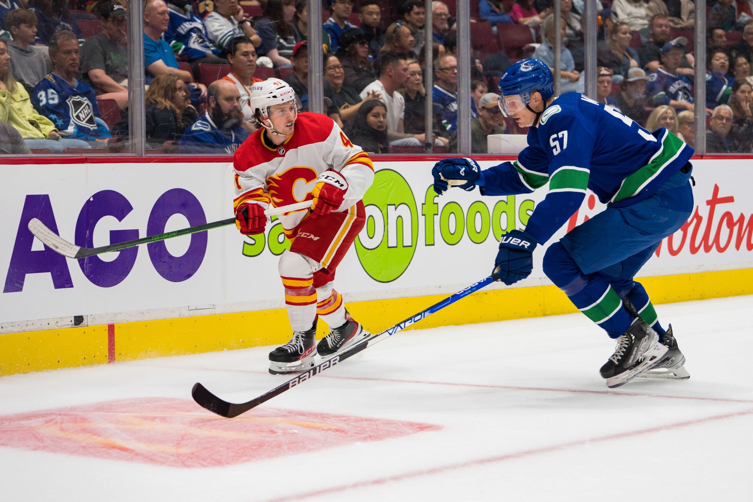 Vancouver Canucks defenseman Tyler Myers out two to four weeks with lower-body injury