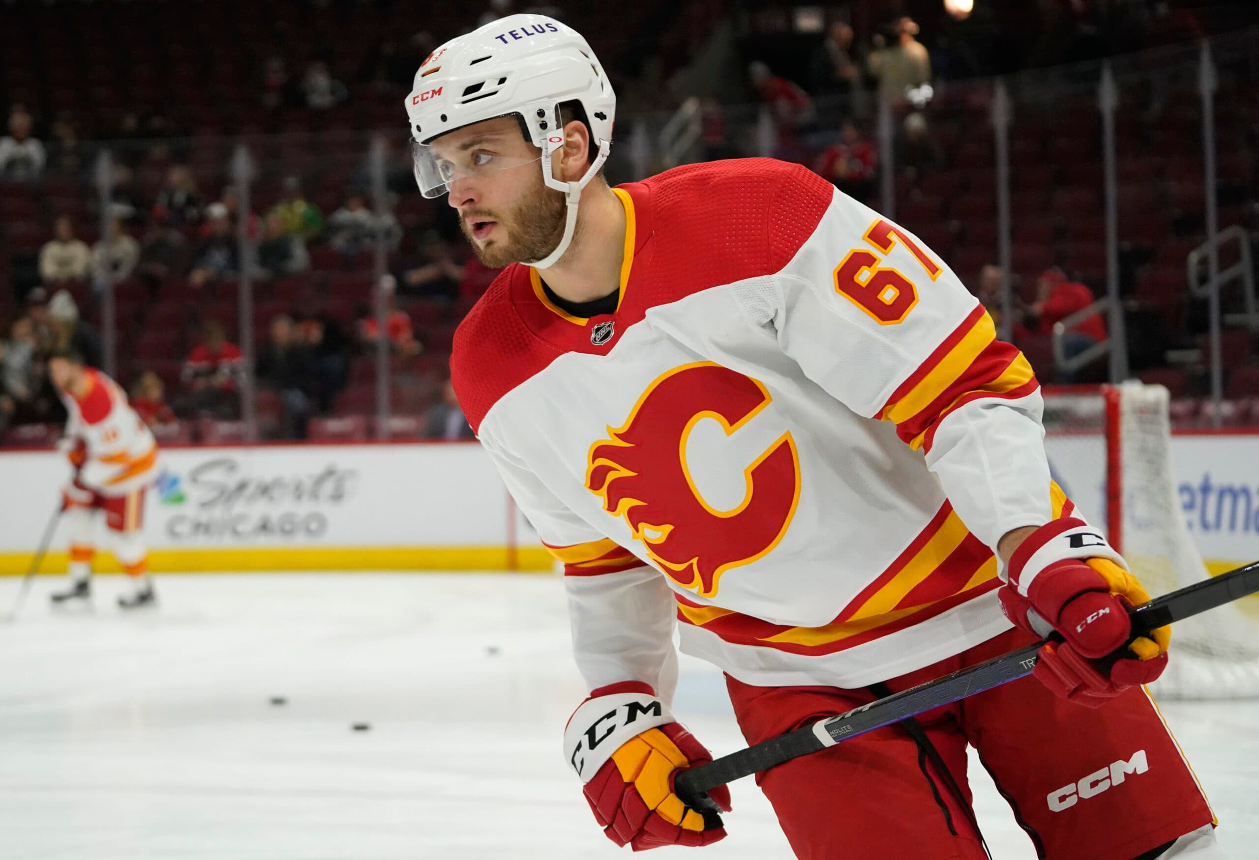 Calgary Flames acquire forward Dryden Hunt from Toronto Maple Leafs for Radim Zohorna