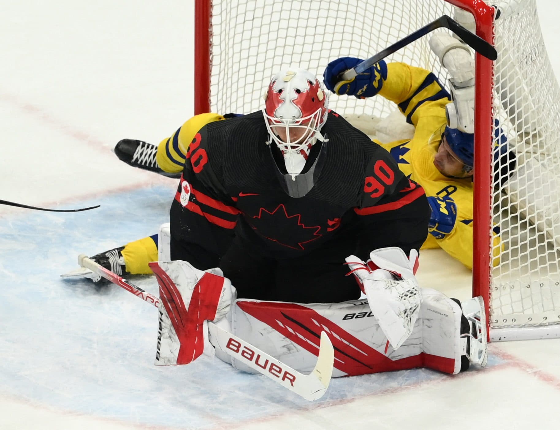 Tampa Bay Lightning sign Canadian Olympic goaltender Matt Tomkins