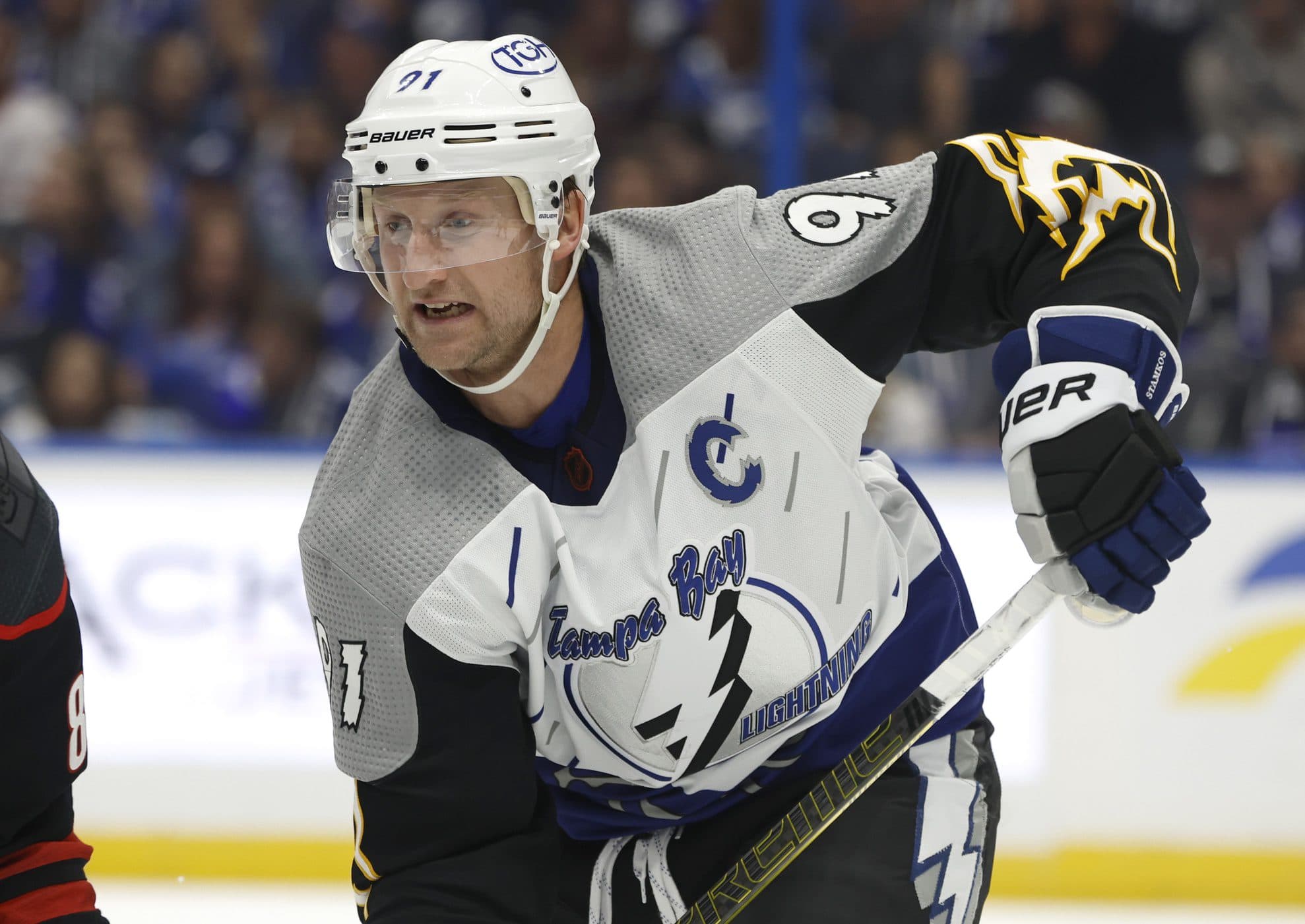Tampa Bay Lightning forward Steven Stamkos named 2023 Mark Messier Leadership Award winner