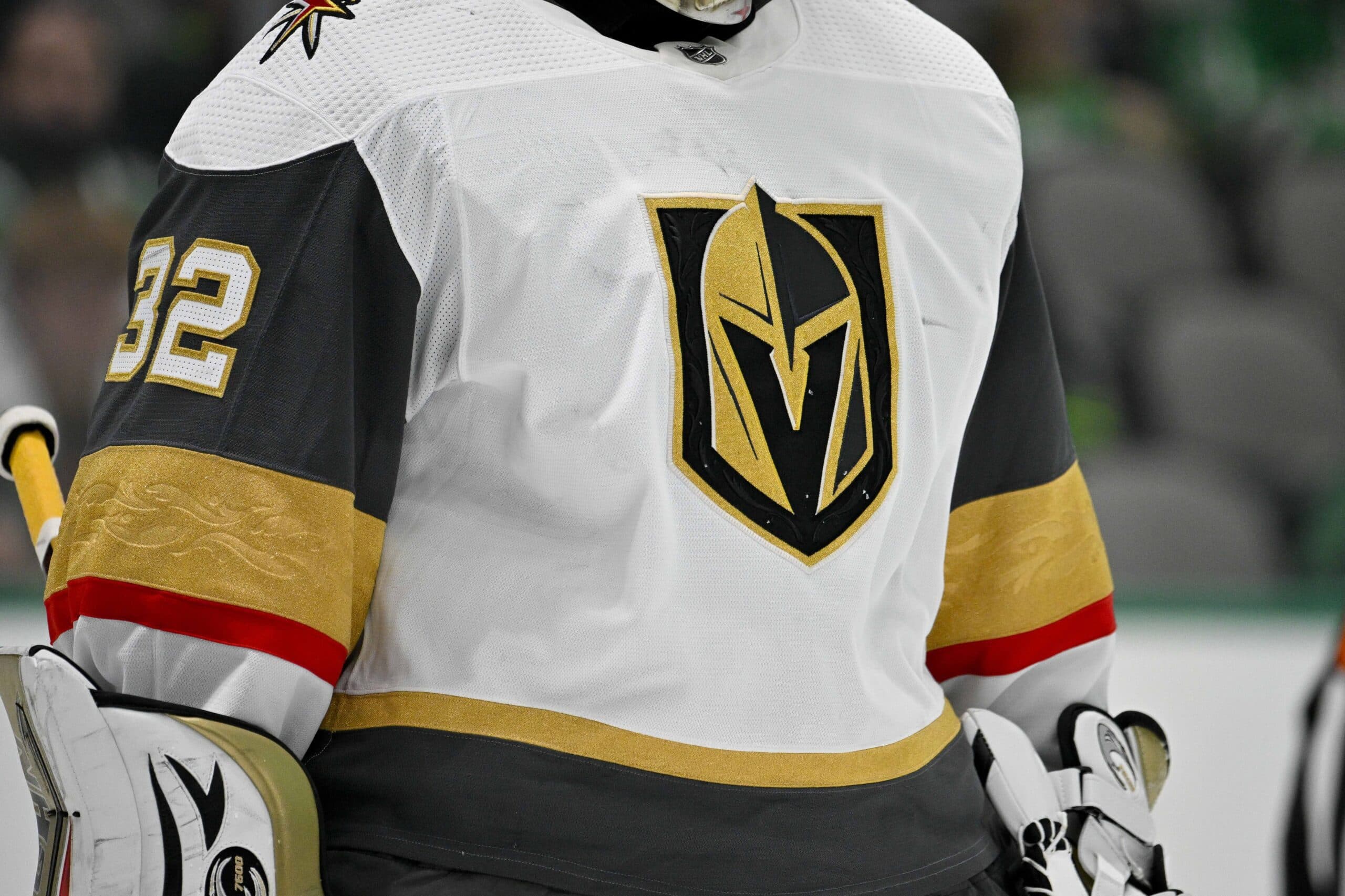 Vegas Golden Knights sign goaltender Carl Lindbom to entry-level contract