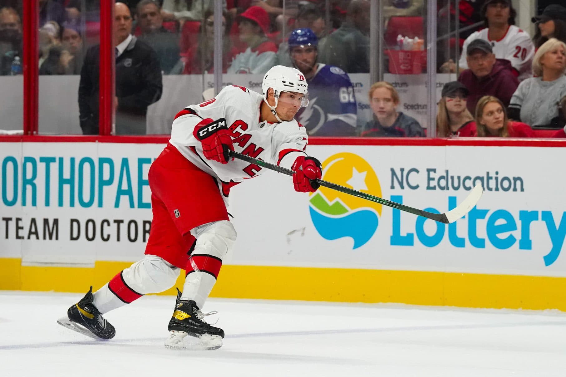Carolina Hurricanes sign Griffin Mendel to one-year, entry-level contract