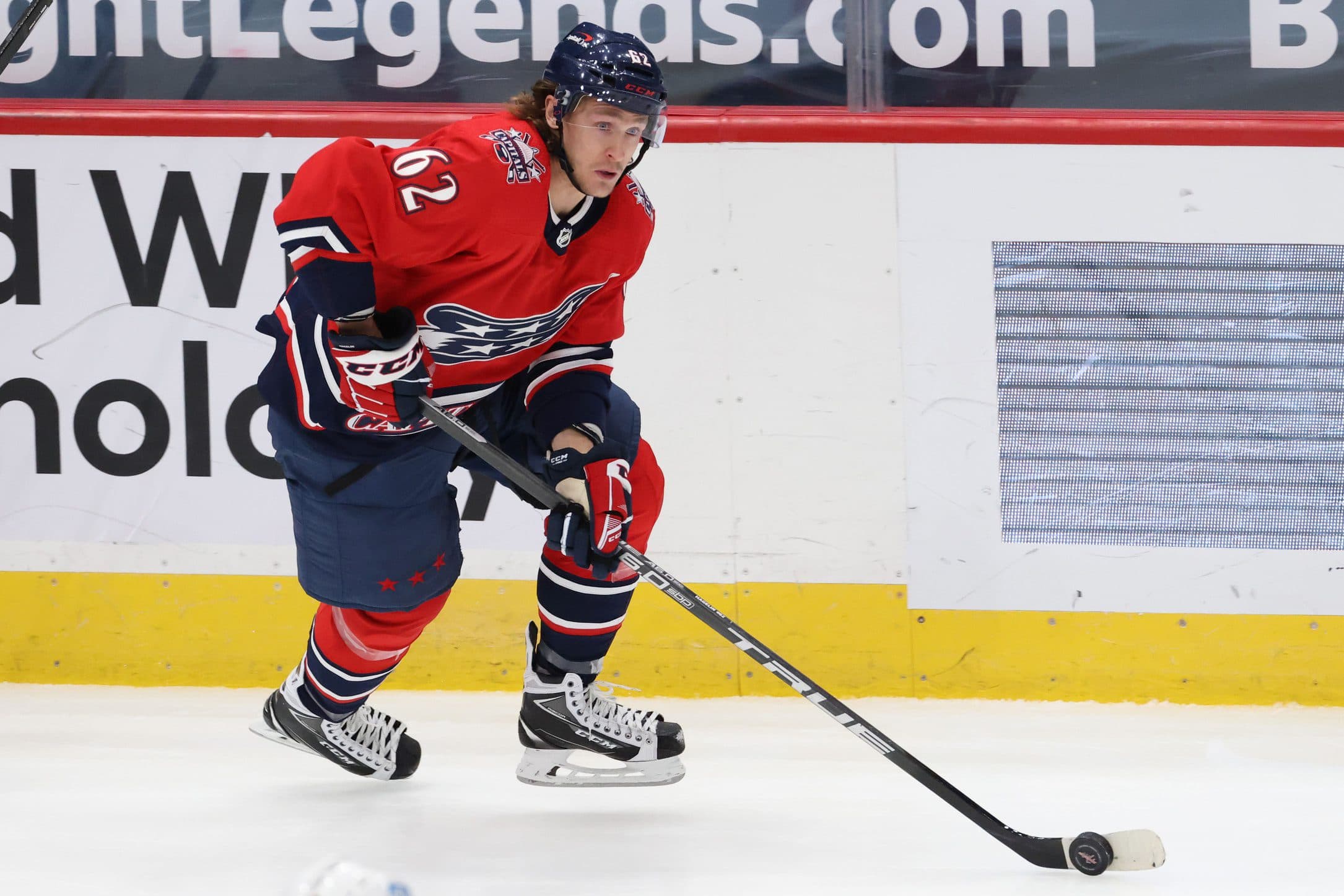 Longtime NHL forward Carl Hagelin announces retirement after 11 seasons