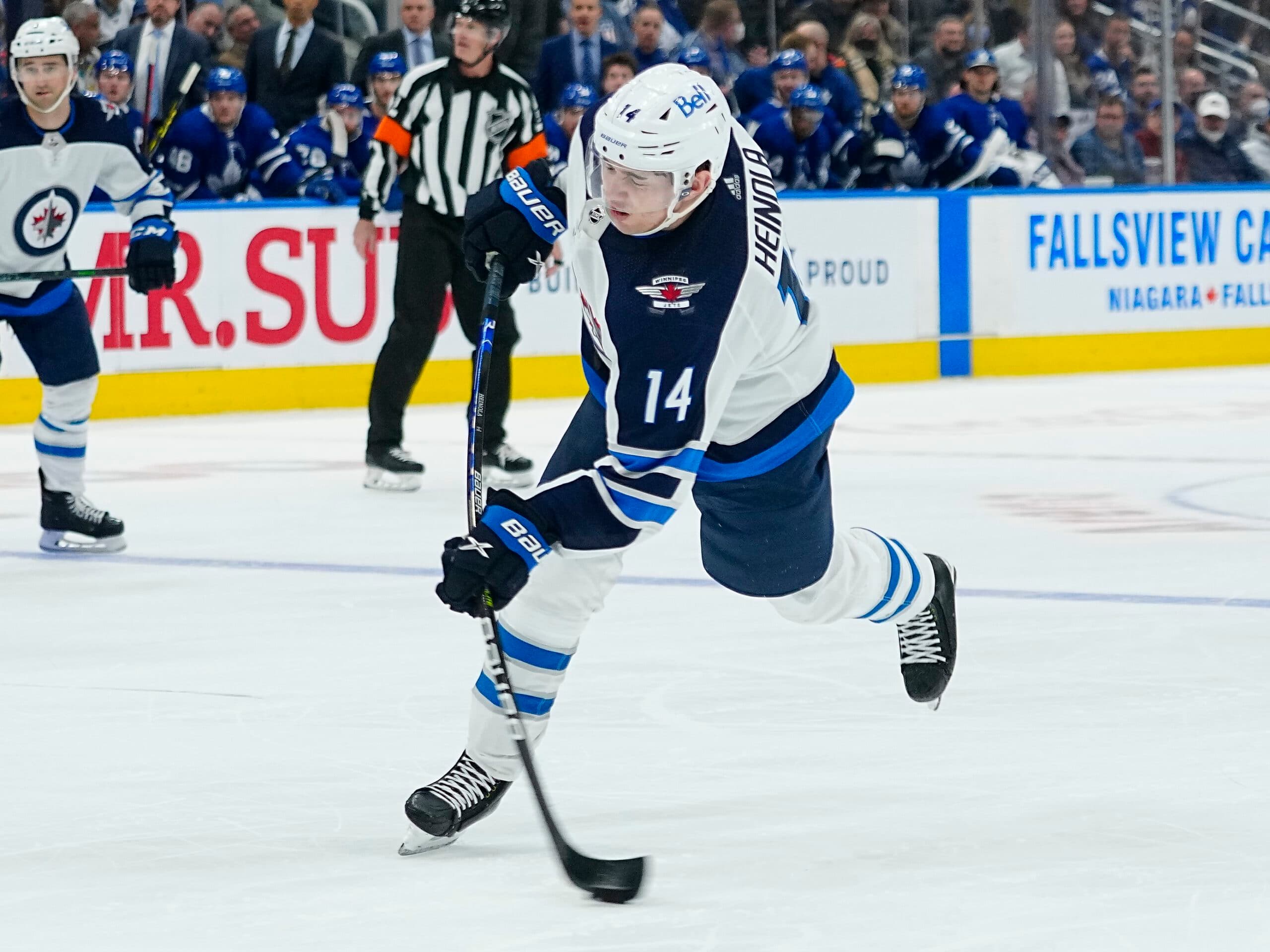 Winnipeg Jets’ Ville Heinola to miss next 8-12 weeks with fractured ankle