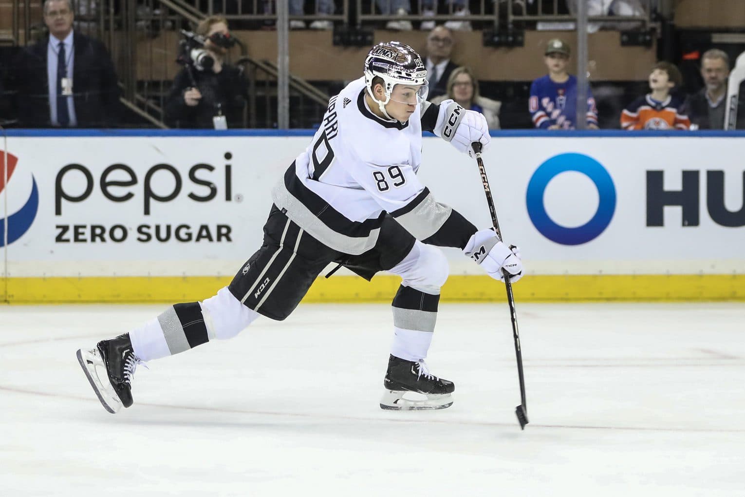 Winnipeg Jets sign forward Rasmus Kupari to two-year contract