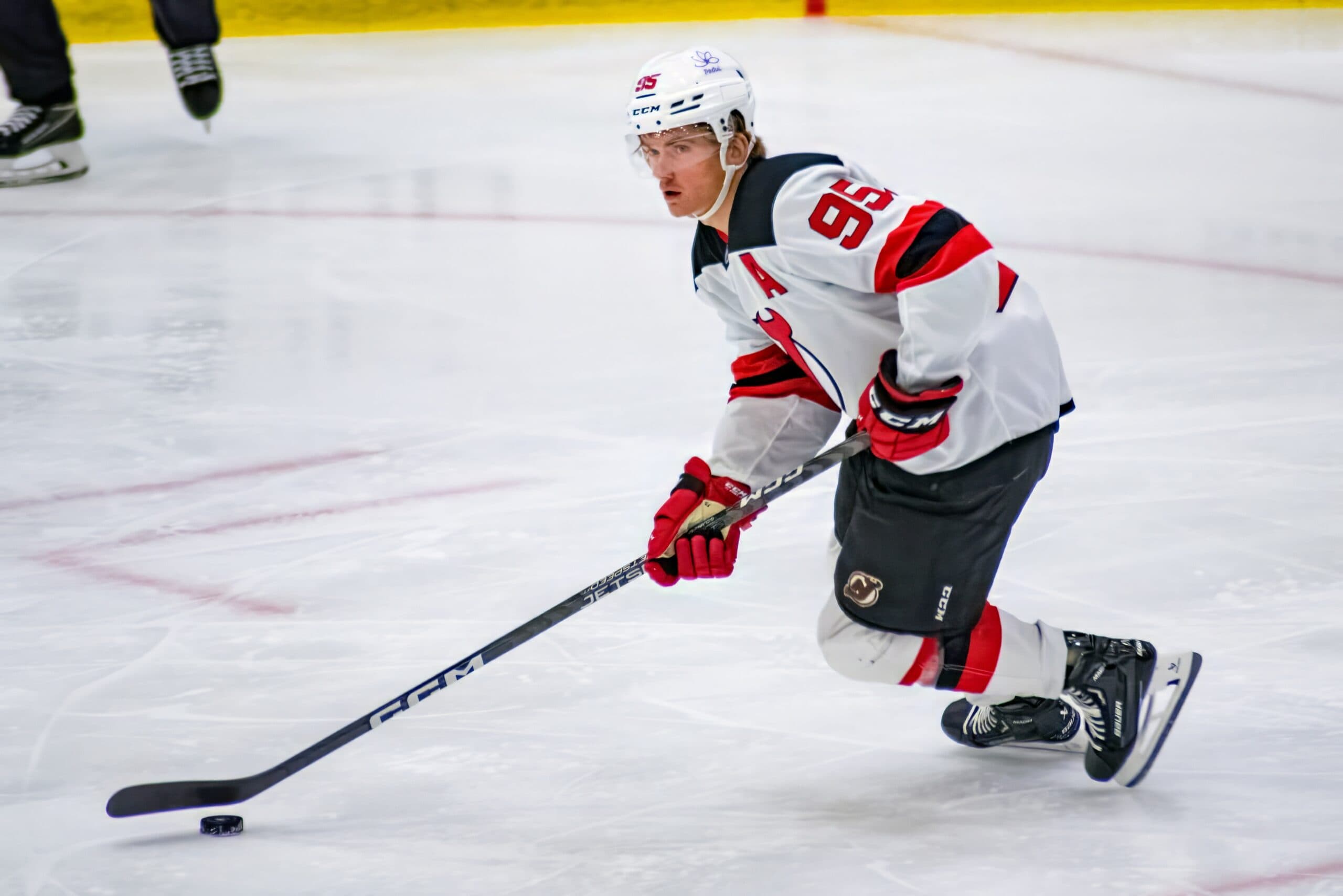 Minnesota Wild re-sign Graeme Clarke to one-year, two-way contract