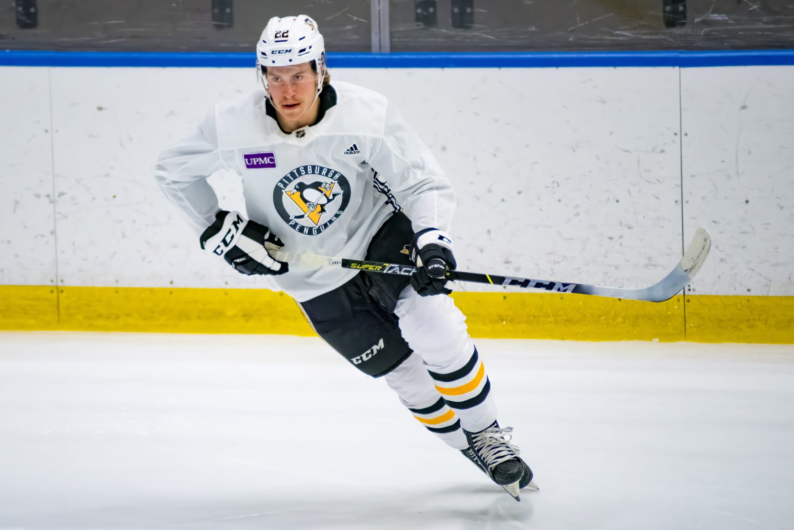 Penguins re-sign forward Sam Poulin to two-year contract