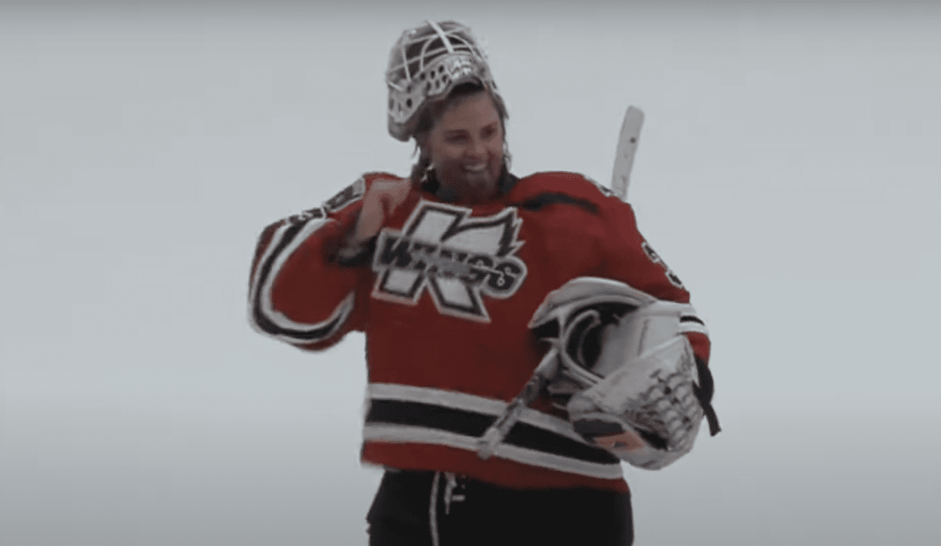 Mariah Fujimagari becomes first woman to win ECHL game