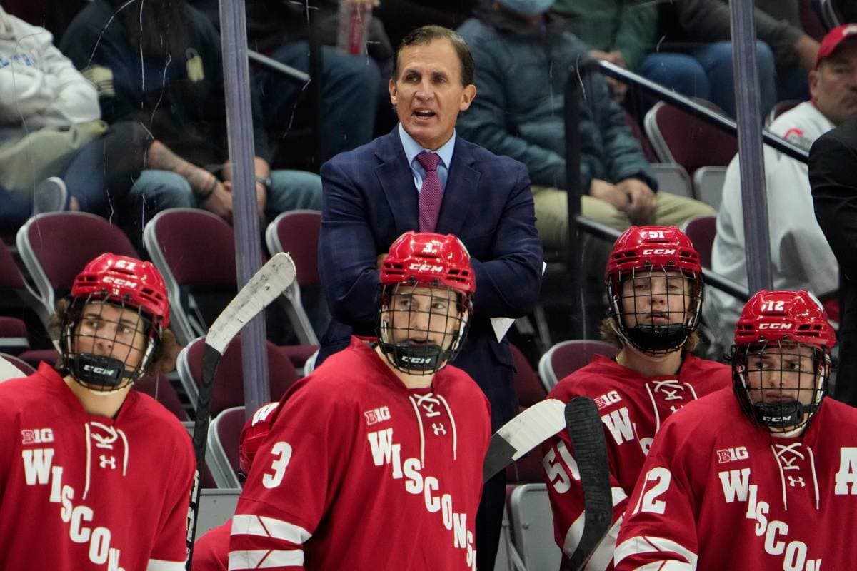 Former NHLer Tony Granato announces battle with cancer