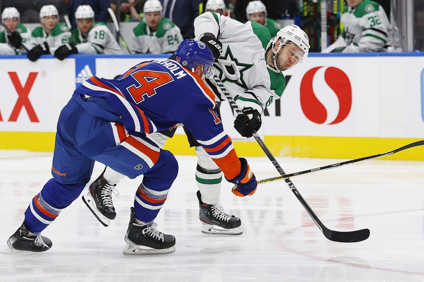 Edmonton Oilers defenseman Mattias Ekholm & Dallas Stars winger Evgenii Dadonov