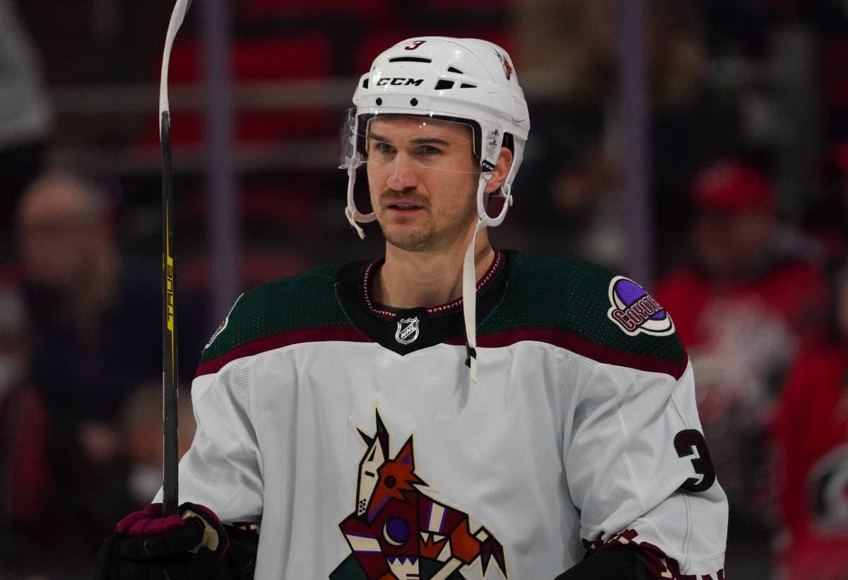 Oilers sign Josh Brown to three-year, $3 million contract