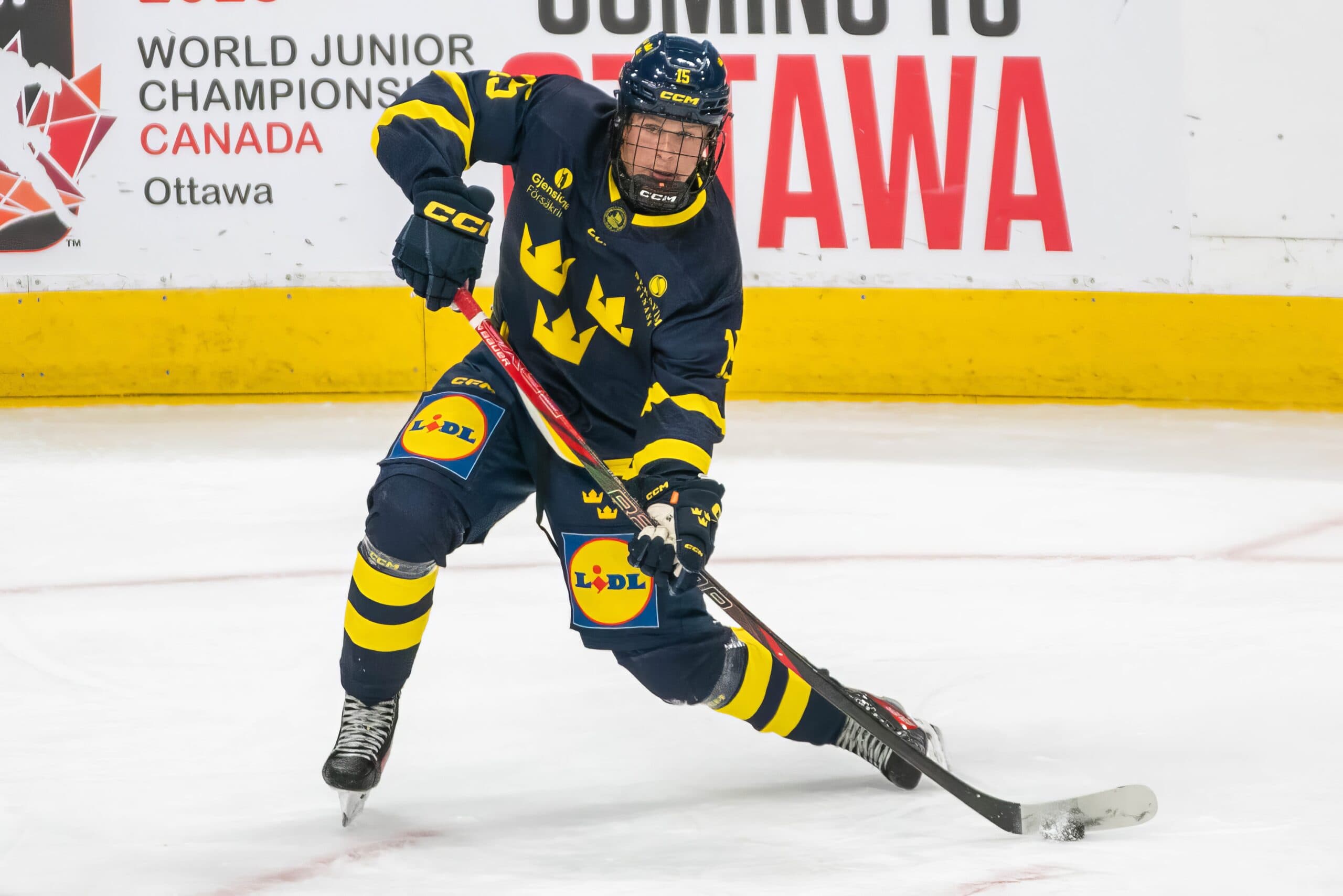 2026 NHL Draft star Ivar Stenberg is making a name for himself