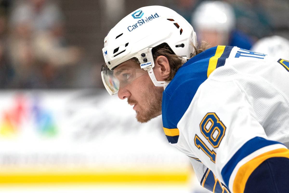 Blues’ Robert Thomas has fractured ankle, will be re-evaluated in six weeks
