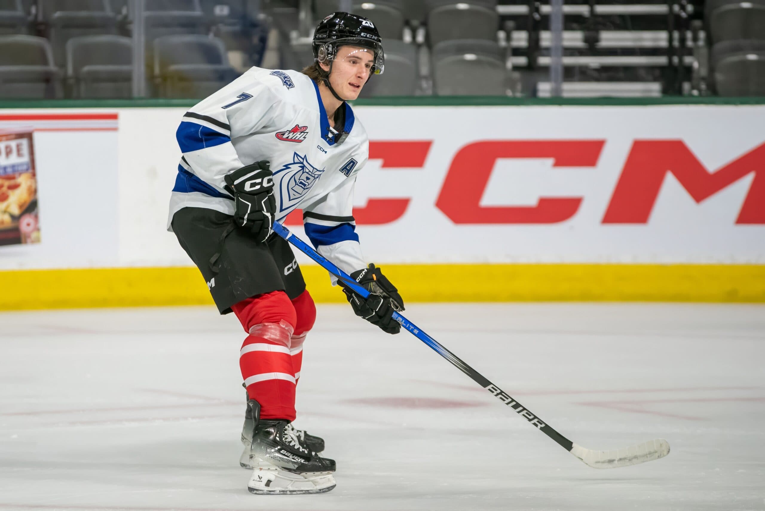 Flames select Cole Reschny No. 18 overall in 2025 NHL Draft