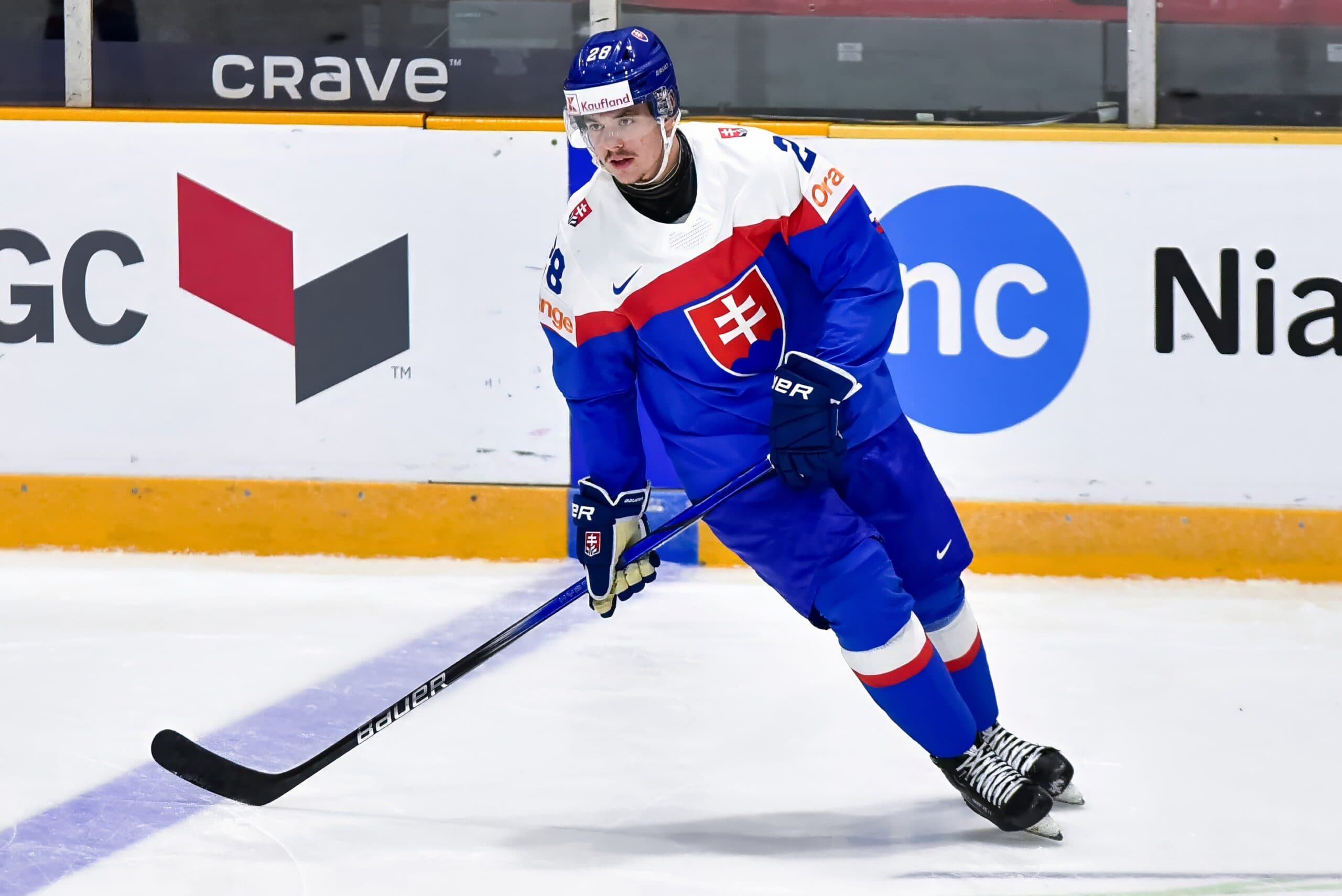 Lightning sign Tomas Kralovic to entry-level contract