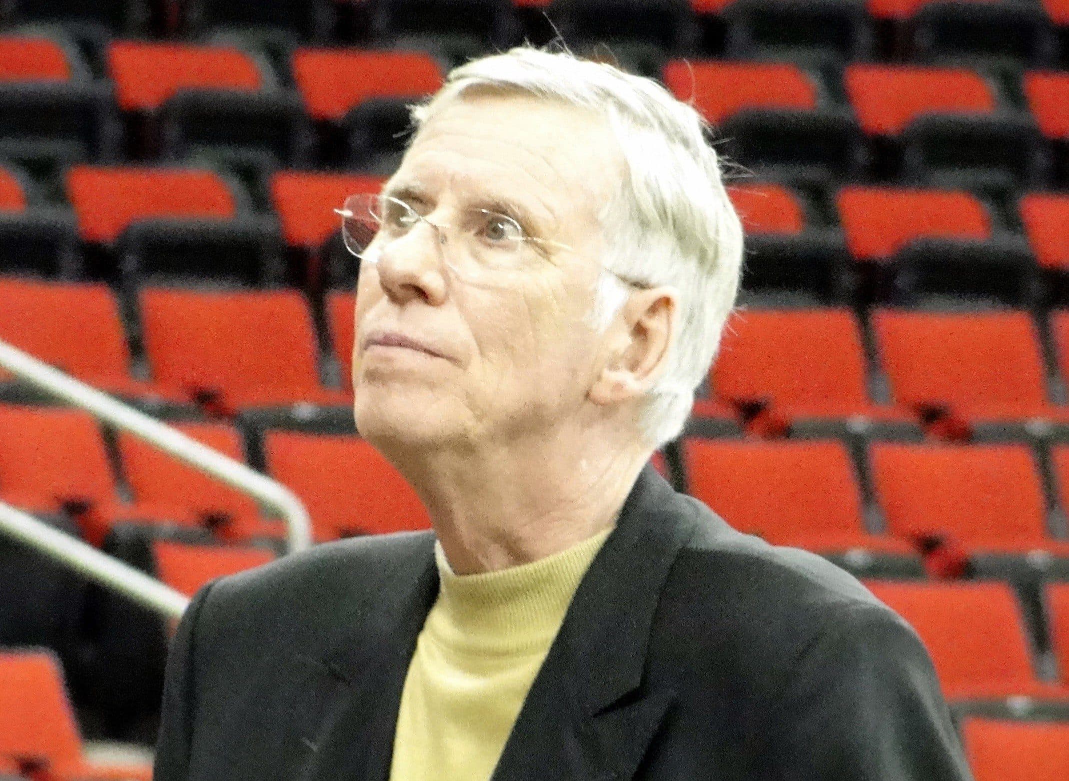 Legendary Penguins broadcaster Mike Lange passes away at 76