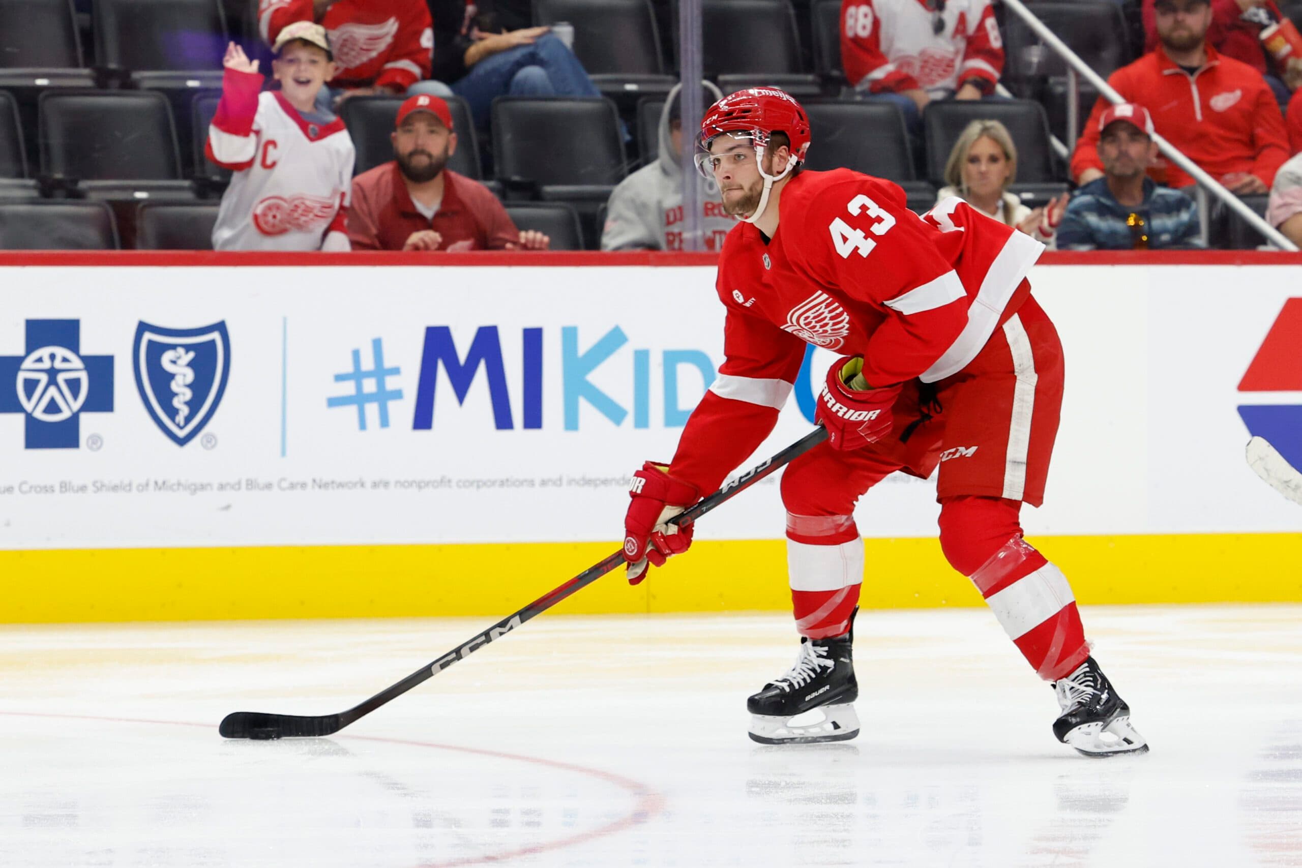 Red Wings Carter Mazur exits game with upper-body injury