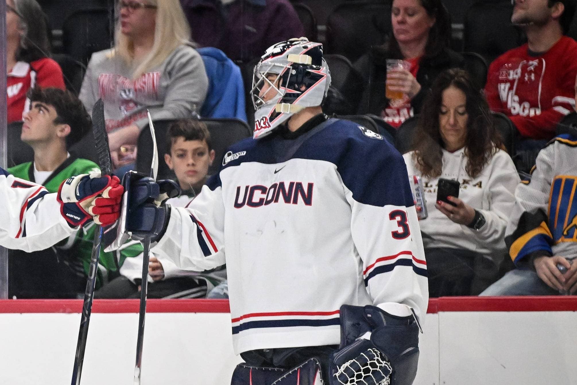 Rangers to sign Callum Tung to entry-level contract