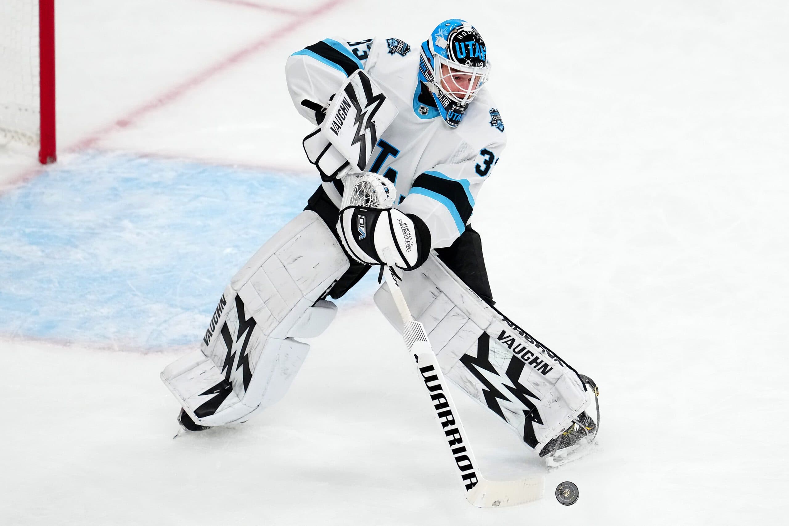 Utah signs Jaxson Stauber to two-year extension