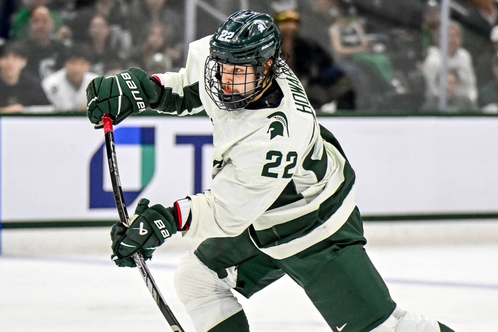 Lightning prospect Isaac Howard wins 2025 Hobey Baker Award