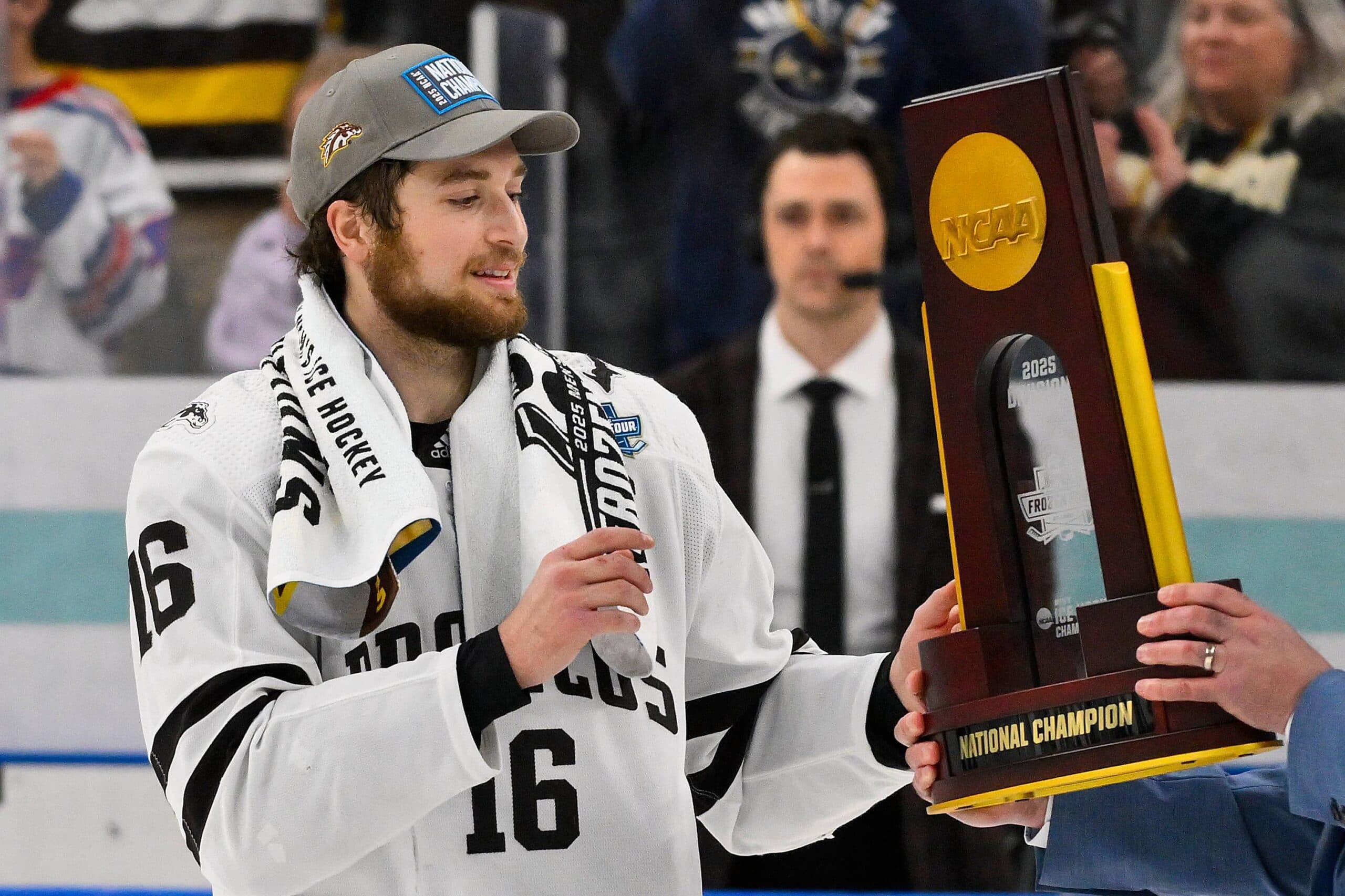 Ducks sign Tim Washe to entry-level contract